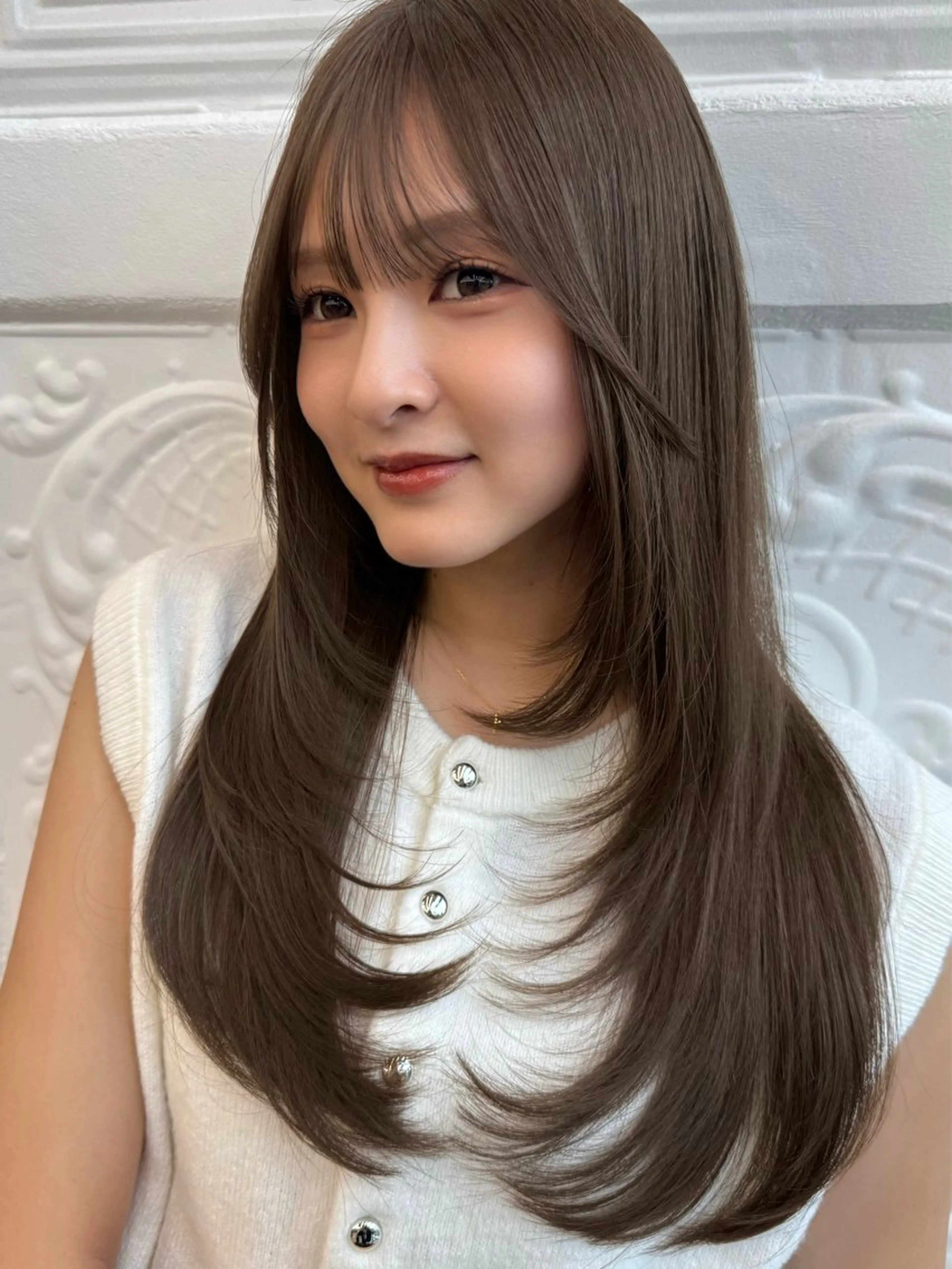 ロング カラー グレージュ オリーブグレージュ オリーブグレー カット ヘアカラー トリートメント レイヤー🩰顔まわり /透明感/kanaのヘアスタイル