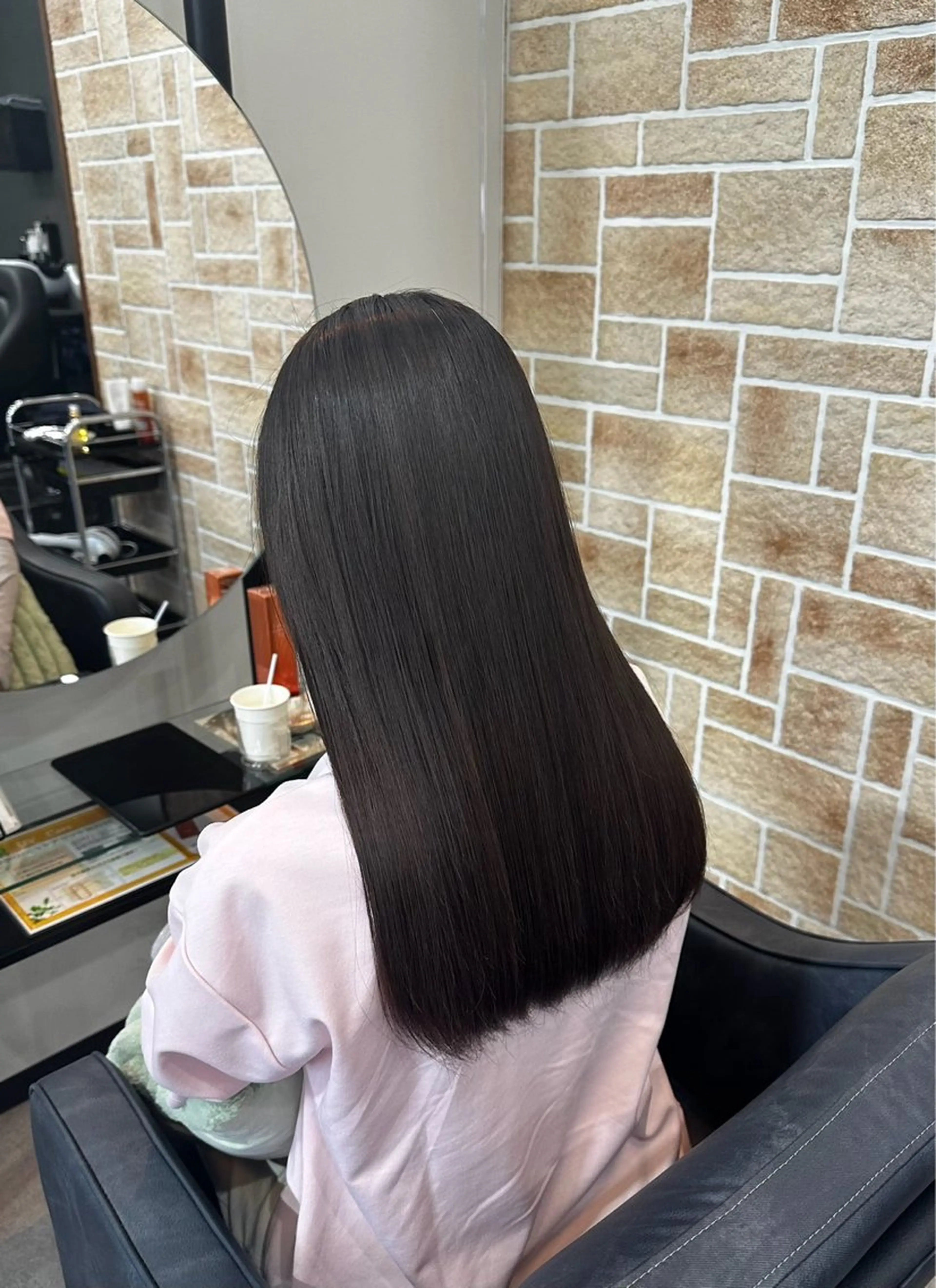 白髪しっかり染め×明るさも楽しめるグレイカラーの写真