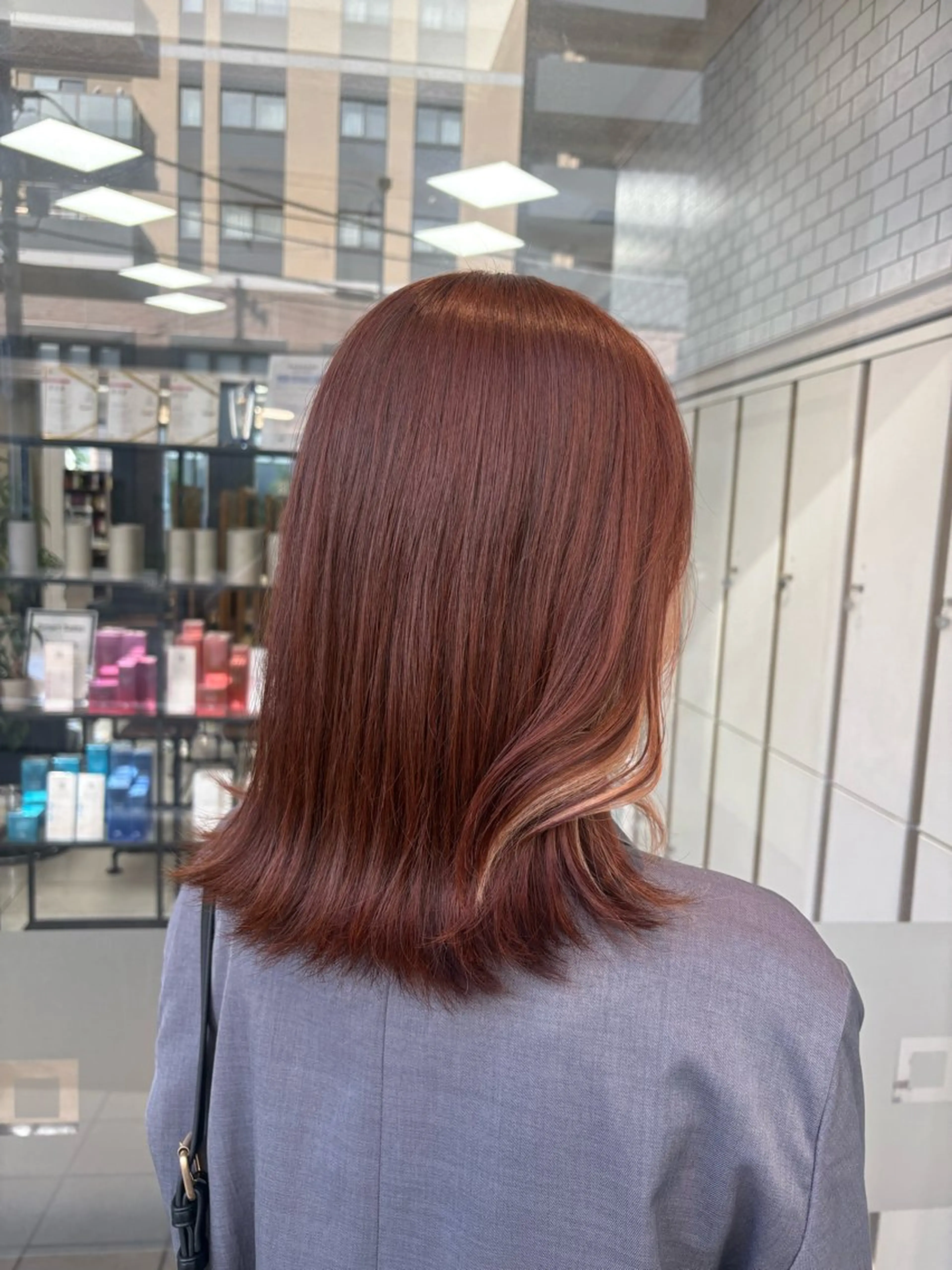 ミディアム カット ヘアカラー トリートメント 艶髪/透明感カラー 🫧韓国ヘアのヘアスタイル