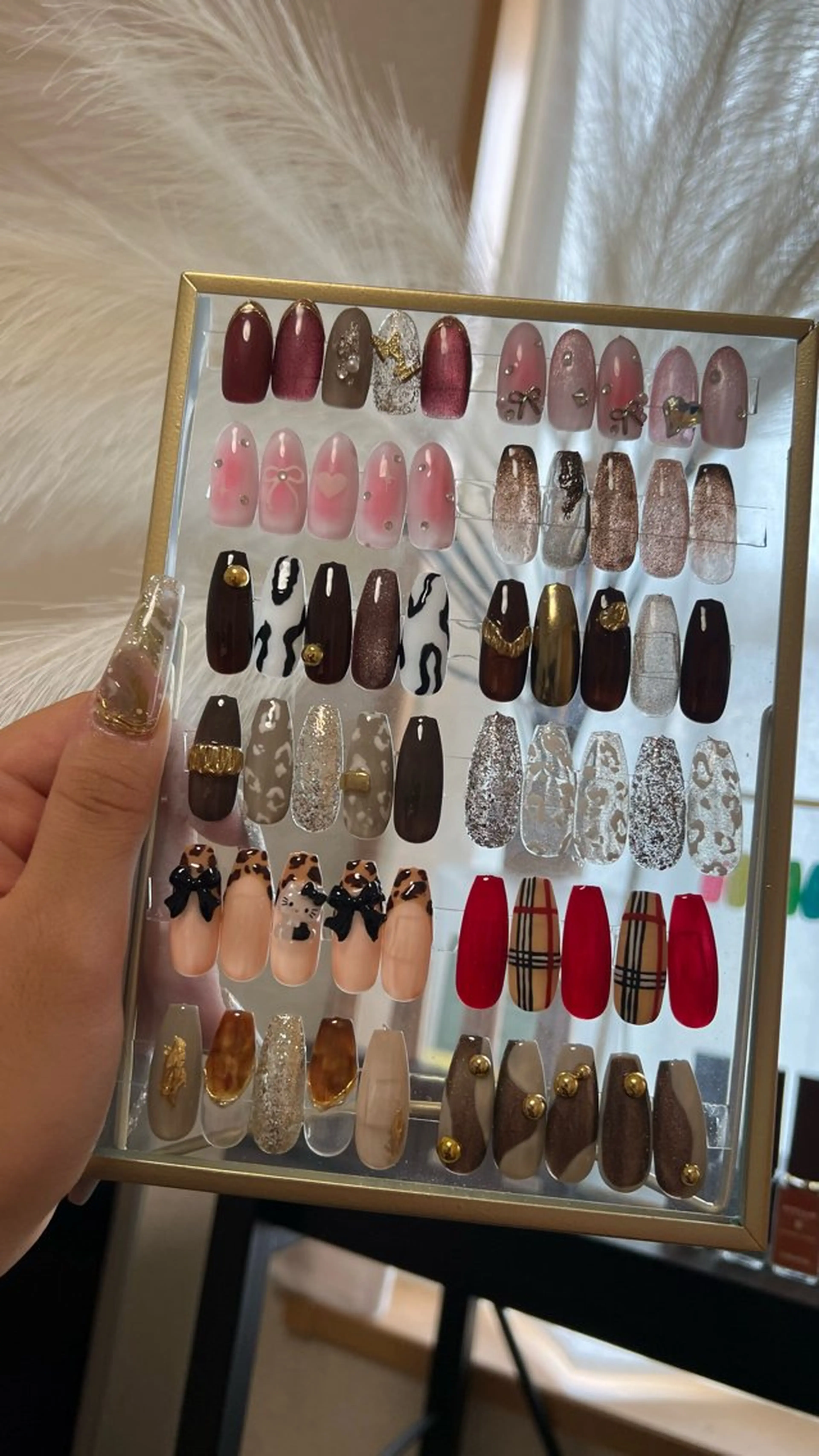 ネイル 𝐧𝐚𝐢𝐥 𝐌𝐢𝐖𝐢𝐢のネイルデザイン