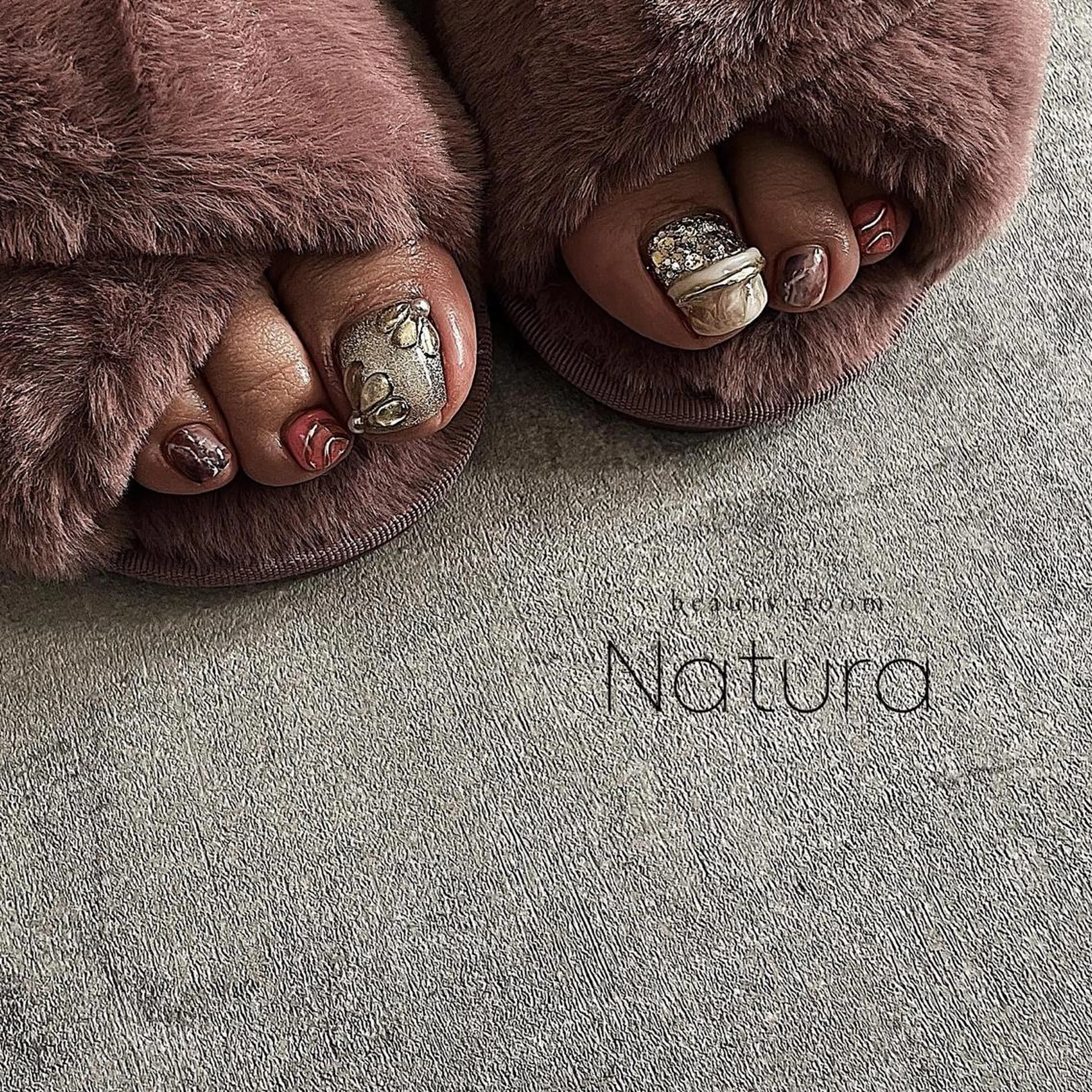 ネイル マツエク・マツパ アイブロウ フットネイル beautyroom Naturaのネイルデザイン