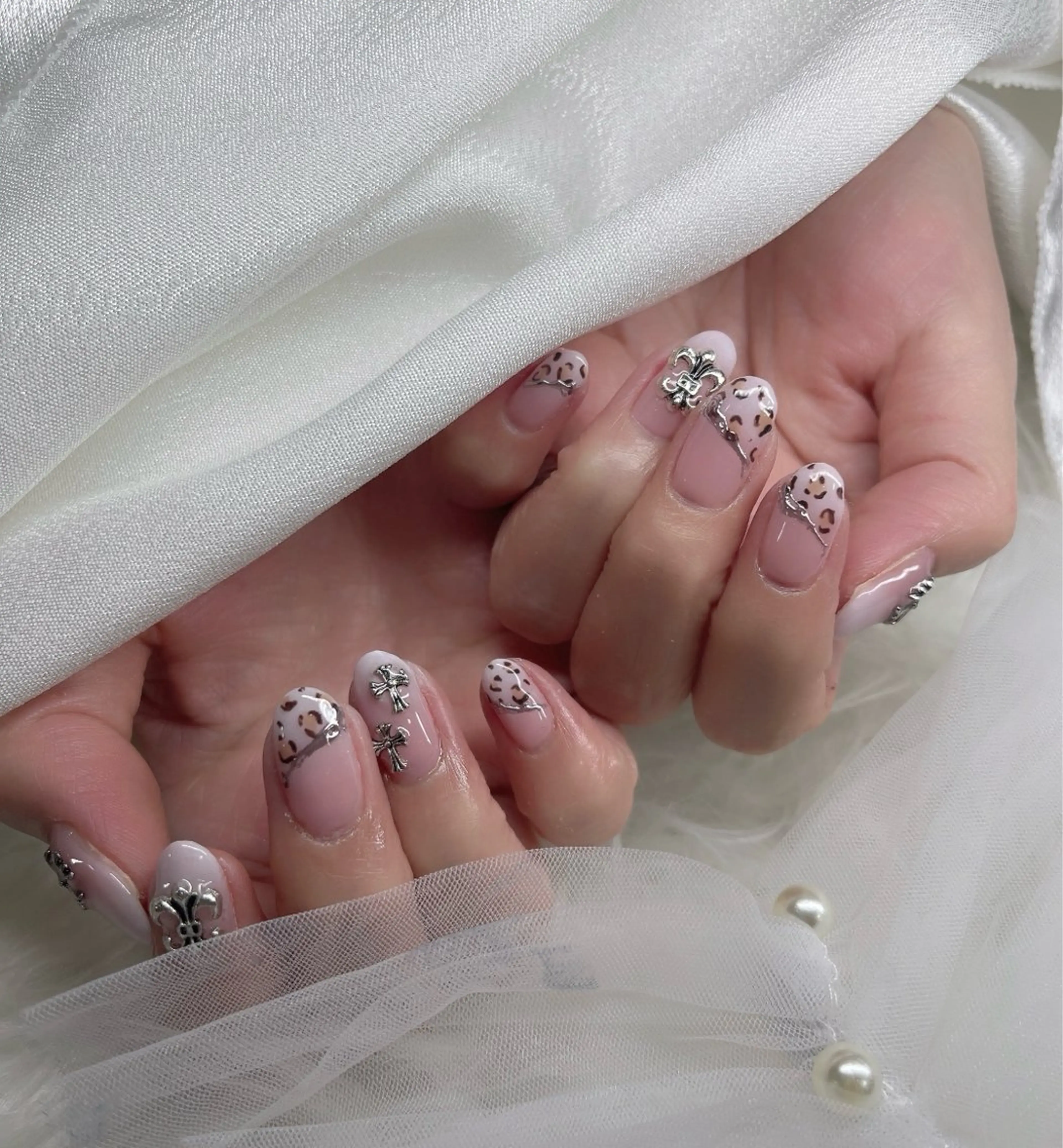 ネイル ハンドネイル YOLO NAILのネイルデザイン