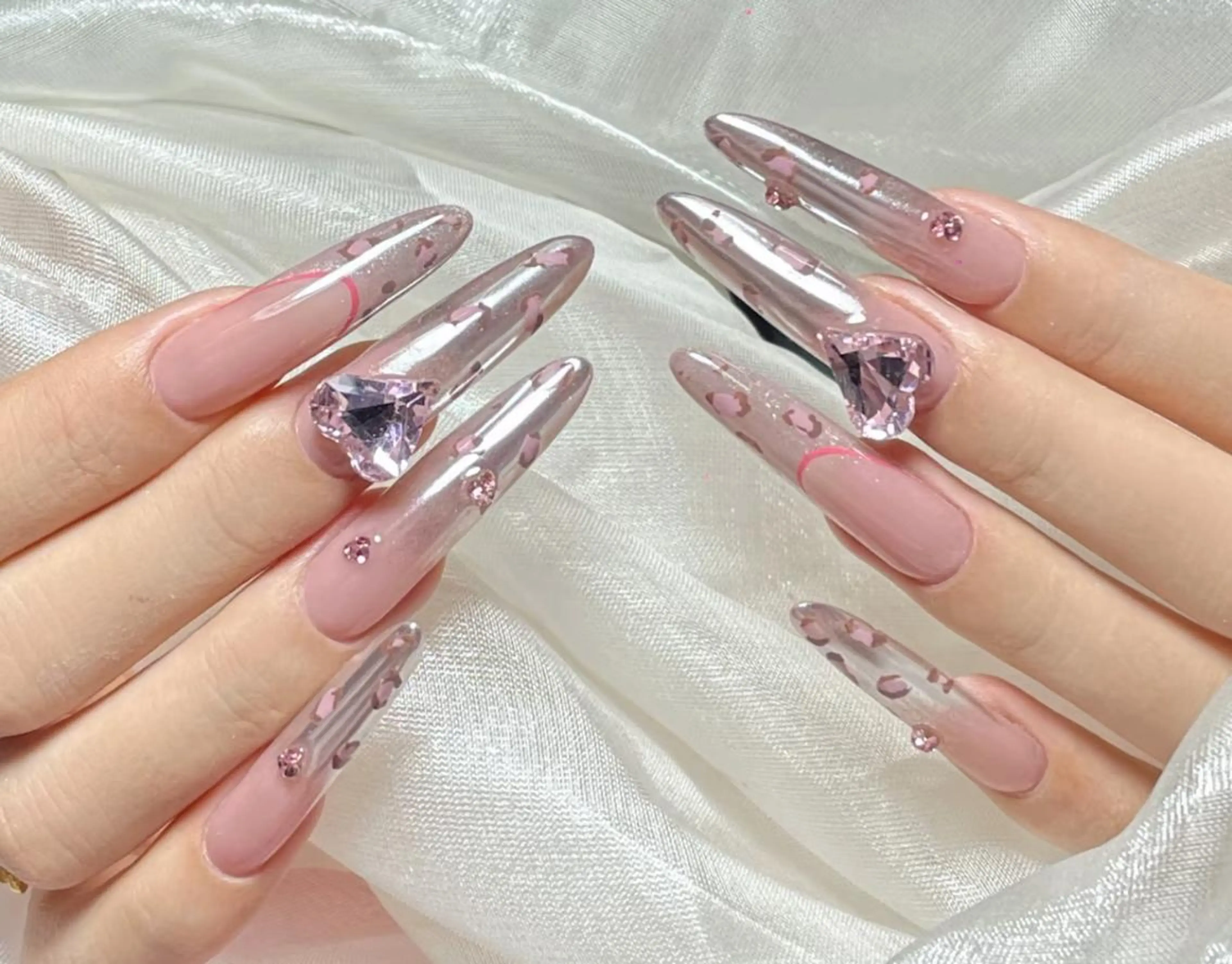 ネイル ハンドネイル エリ🫧 nail池袋東口のネイルデザイン