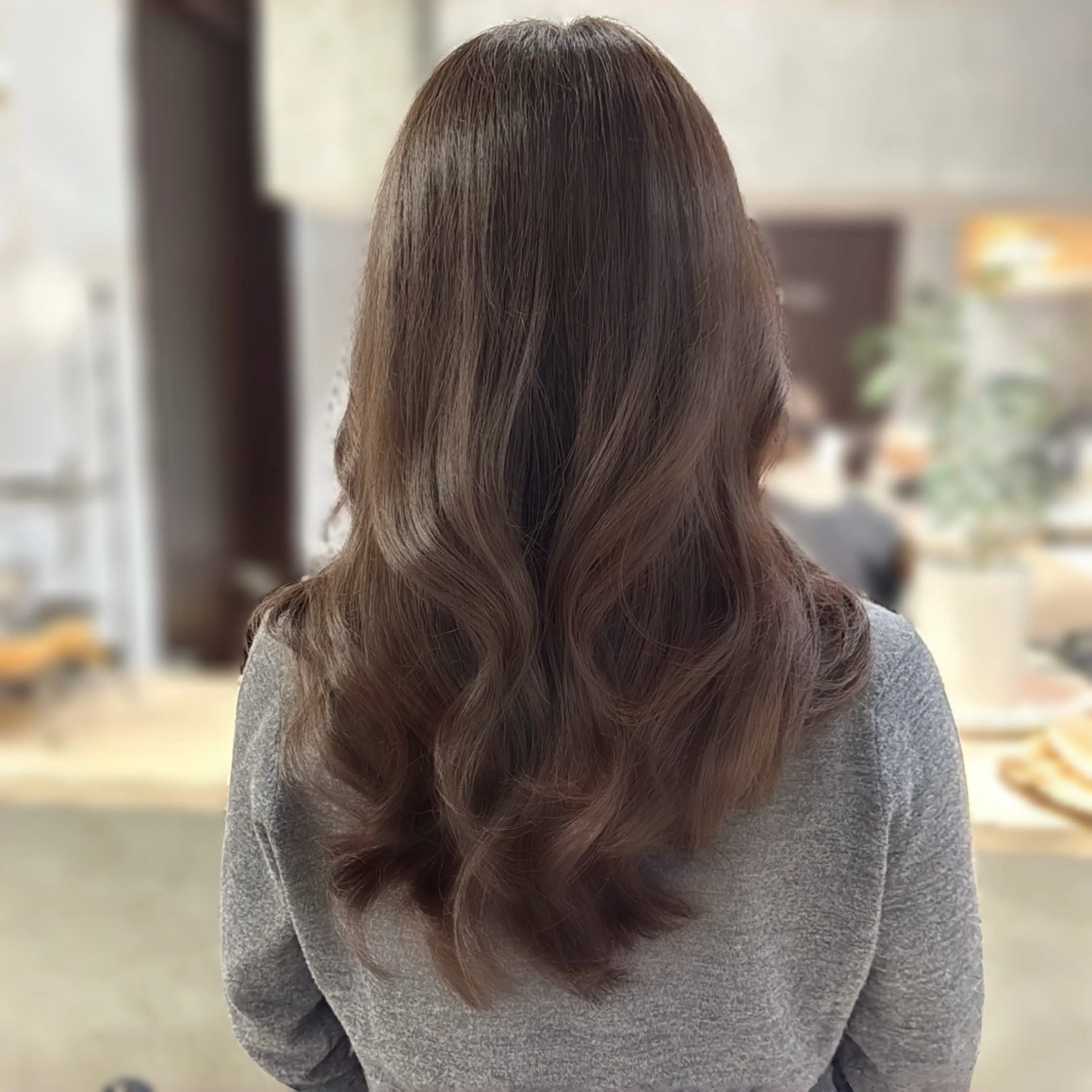 ロング 顔まわりレイヤー 髪質改善 韓国風ヘア レイヤーカット トリートメント カット ヘアカラー トリートメント HINA🫧顔まわり /レイヤーカットのヘアスタイル