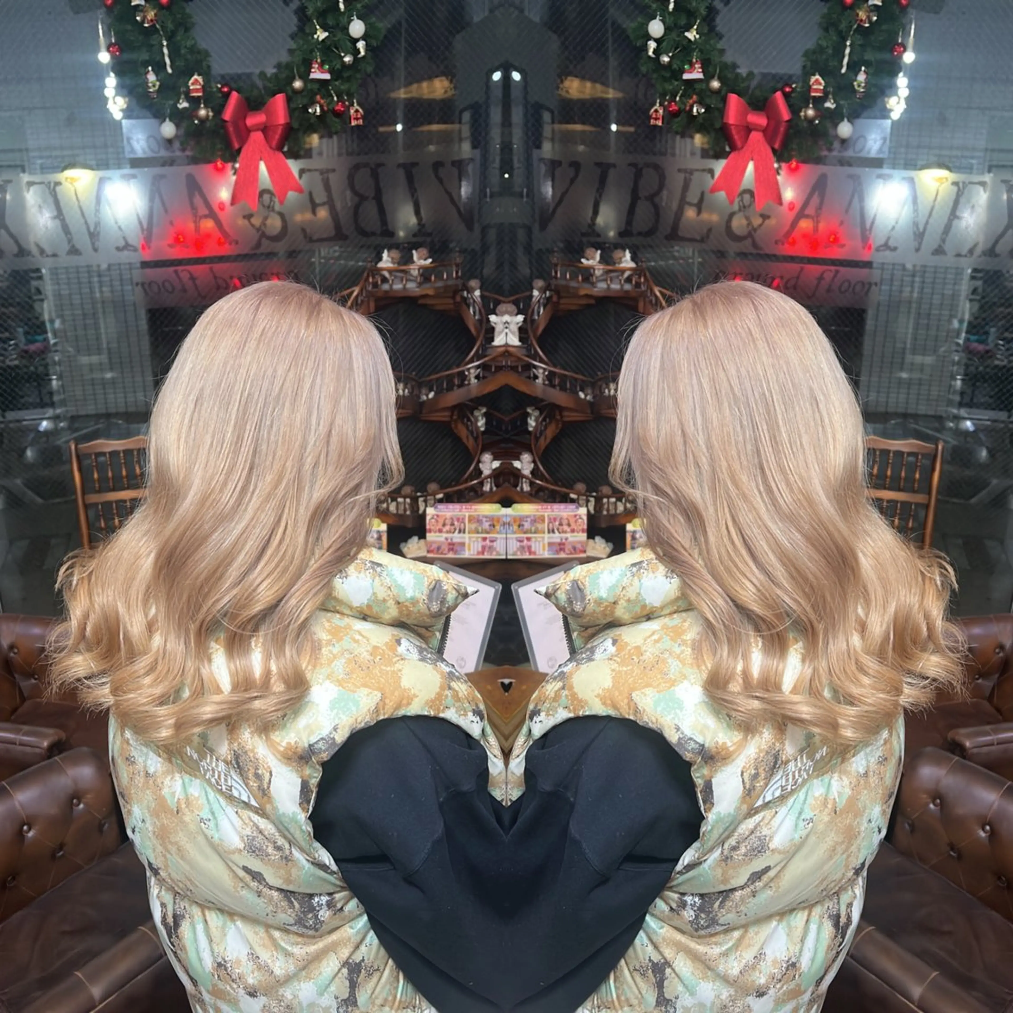 セミロング カラー ヘアカラー トリートメント ハイライト/レイヤー /ハイトーン/AOIのヘアスタイル