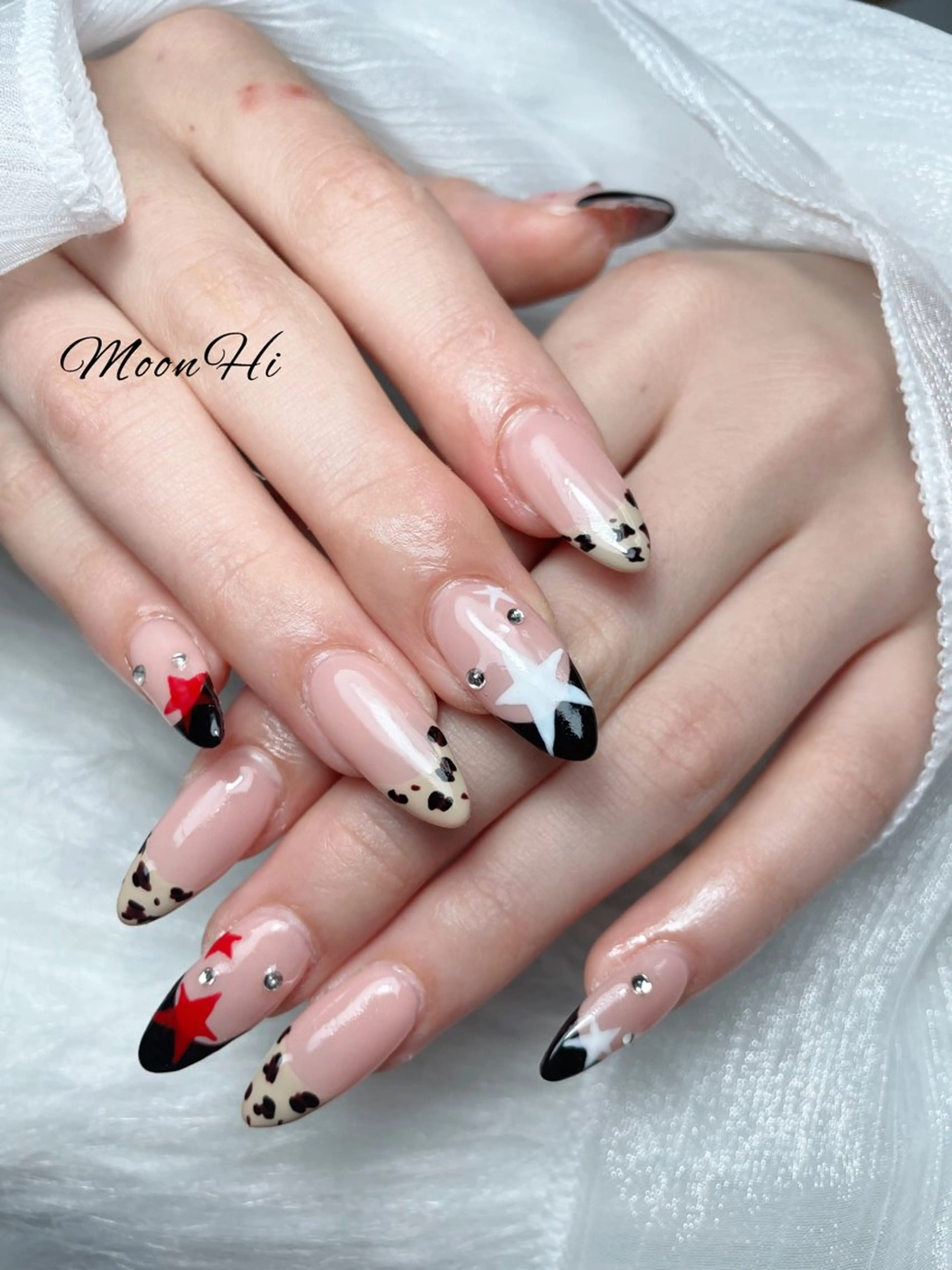 ネイル MoonHi Nail 朝霞台のネイルデザイン