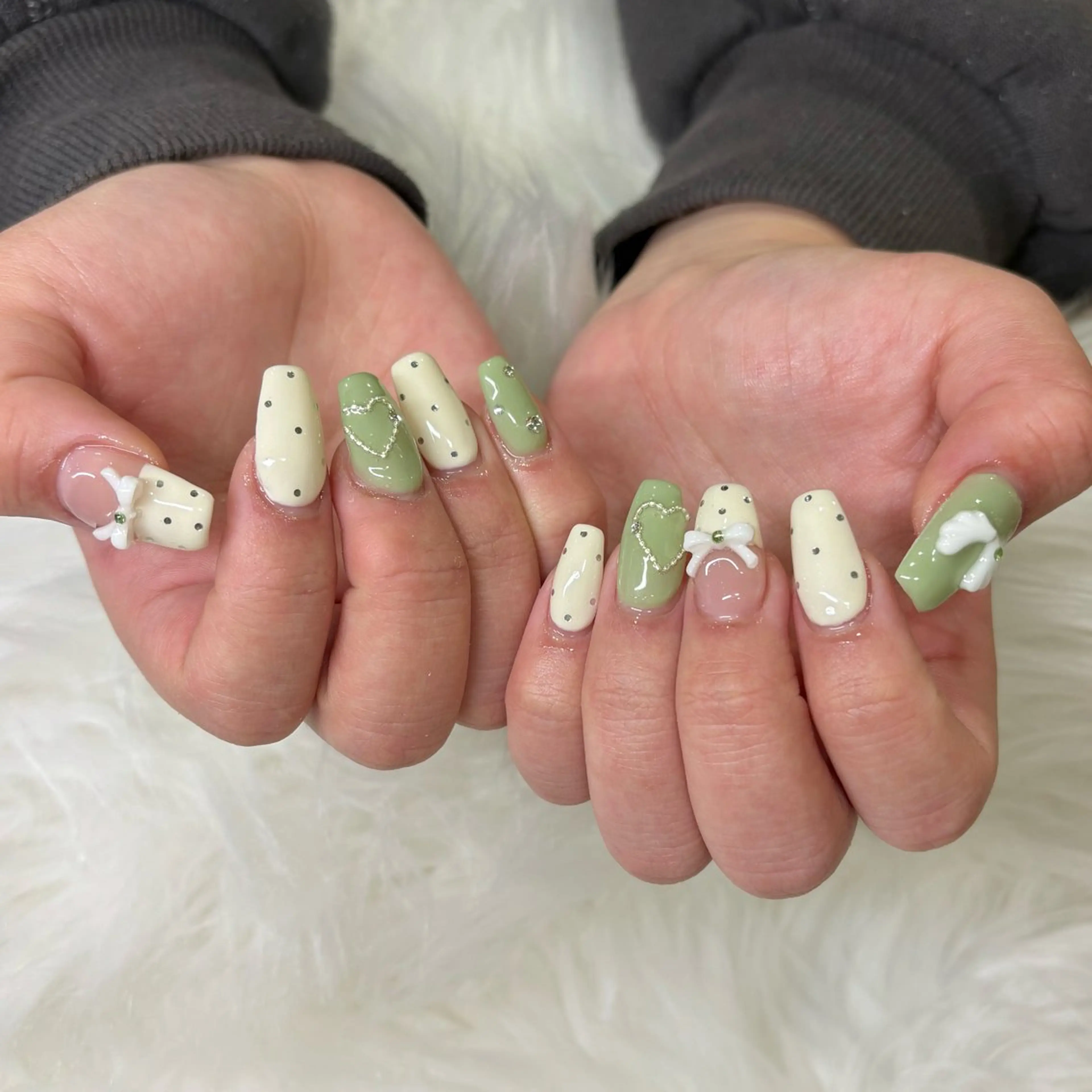 ネイル 持ち込み 田口 莉紗⌇paragelのネイルデザイン