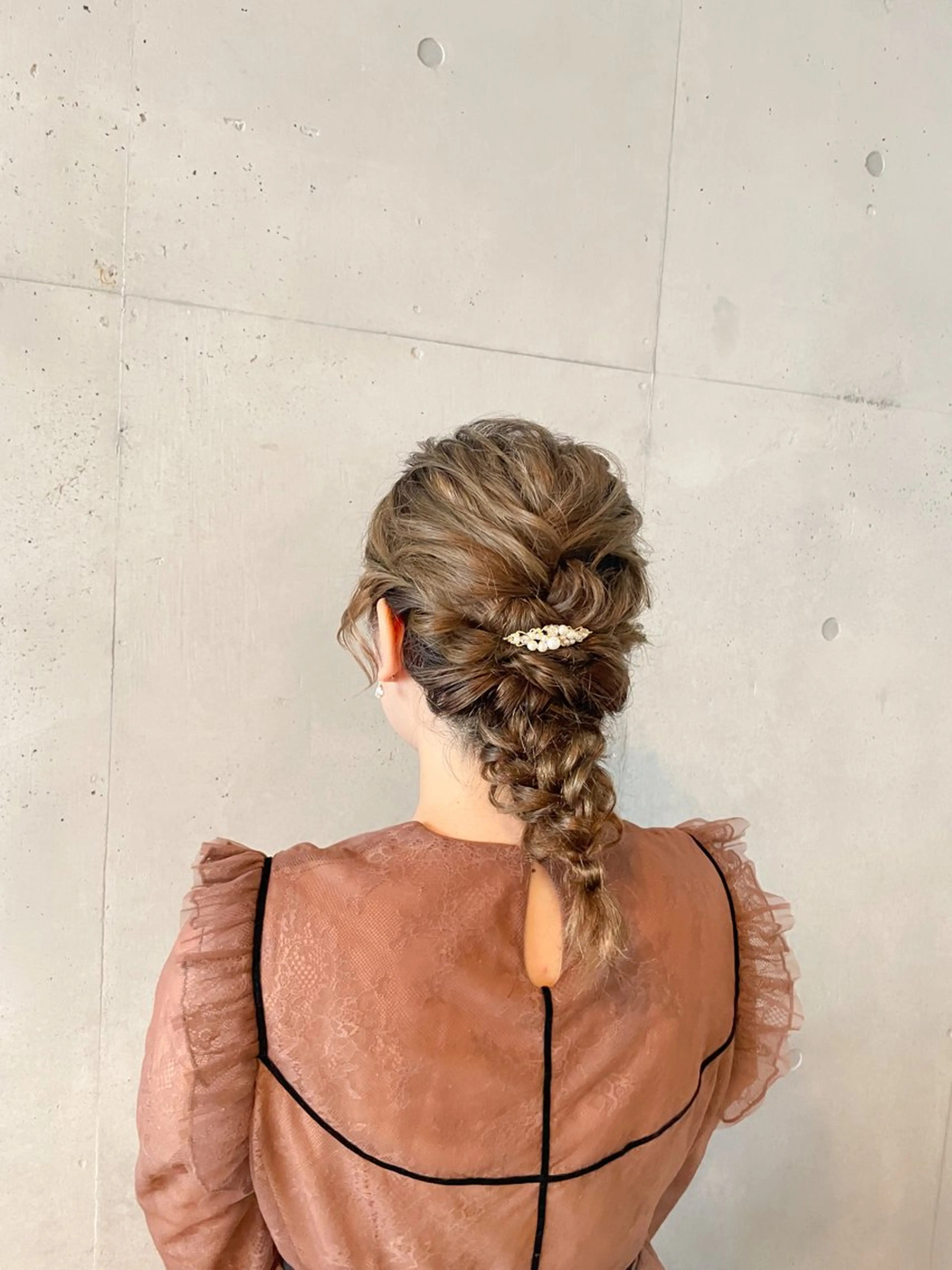 セミロング ヘアアレンジ Sheen .のヘアスタイル