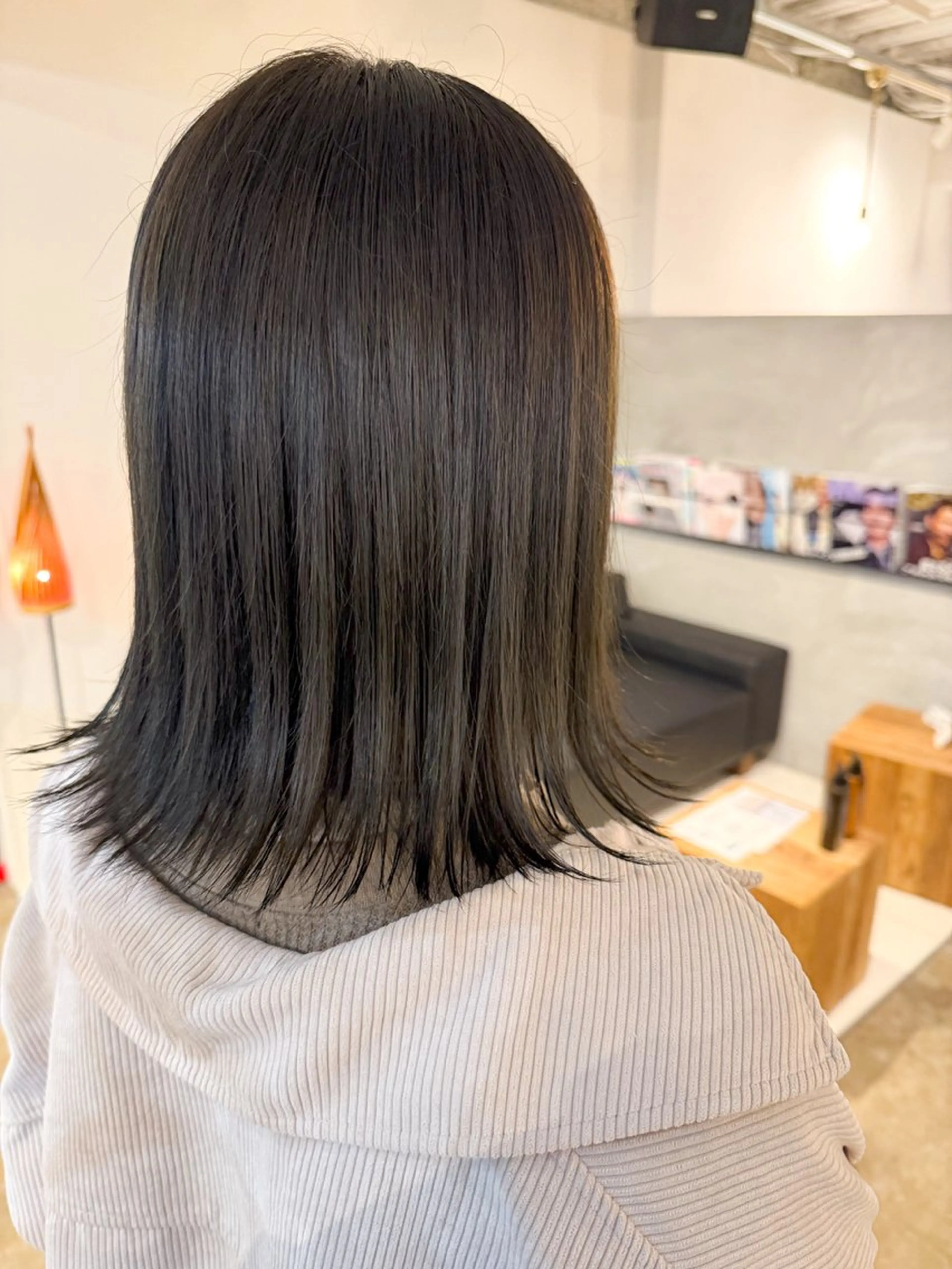 ミディアム 宮原 愛果のヘアスタイル