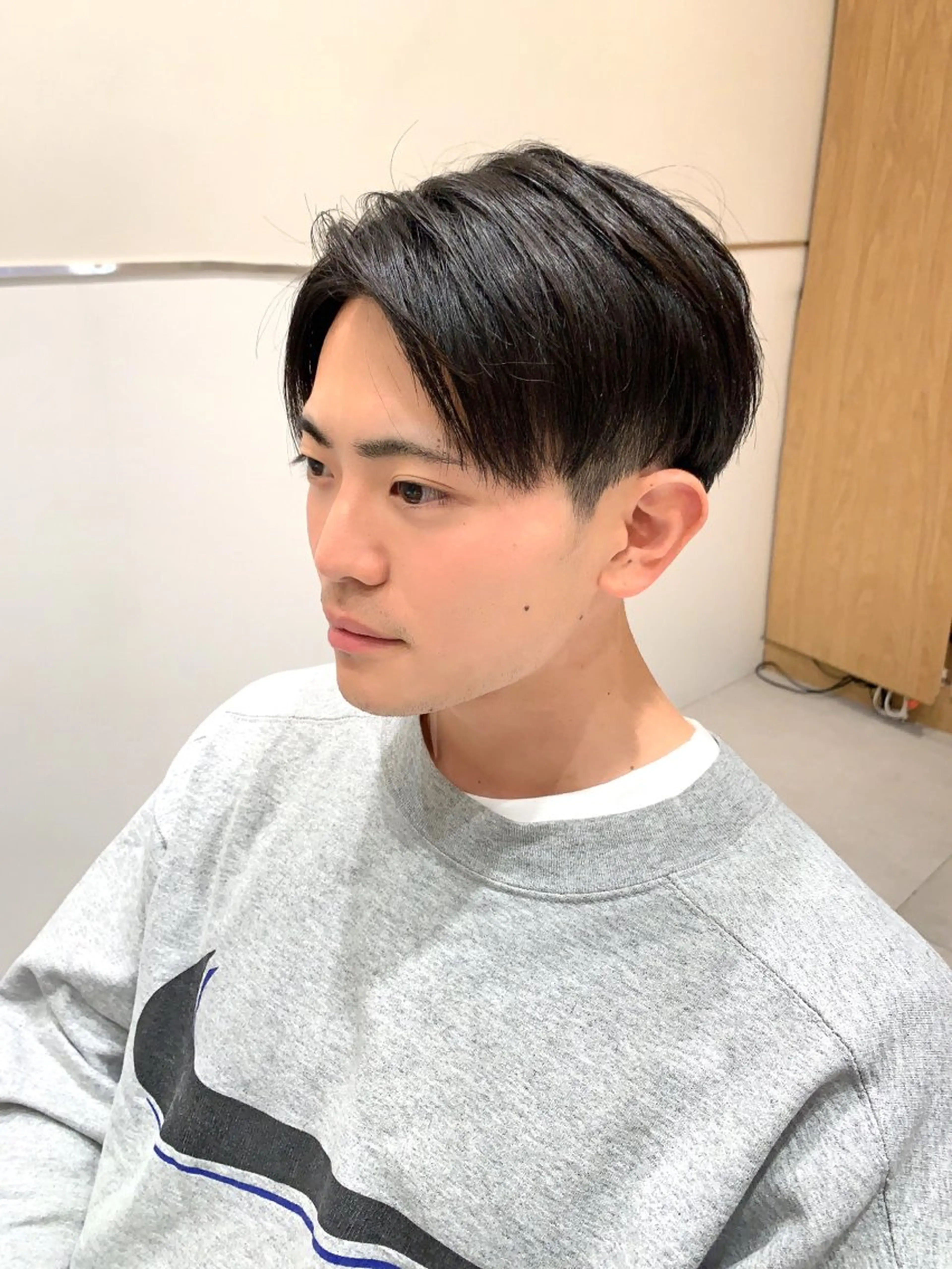 カラー メンズ カット トリートメント 韓国ヘア/レイヤー/ 顔まわり/りょーとのヘアスタイル