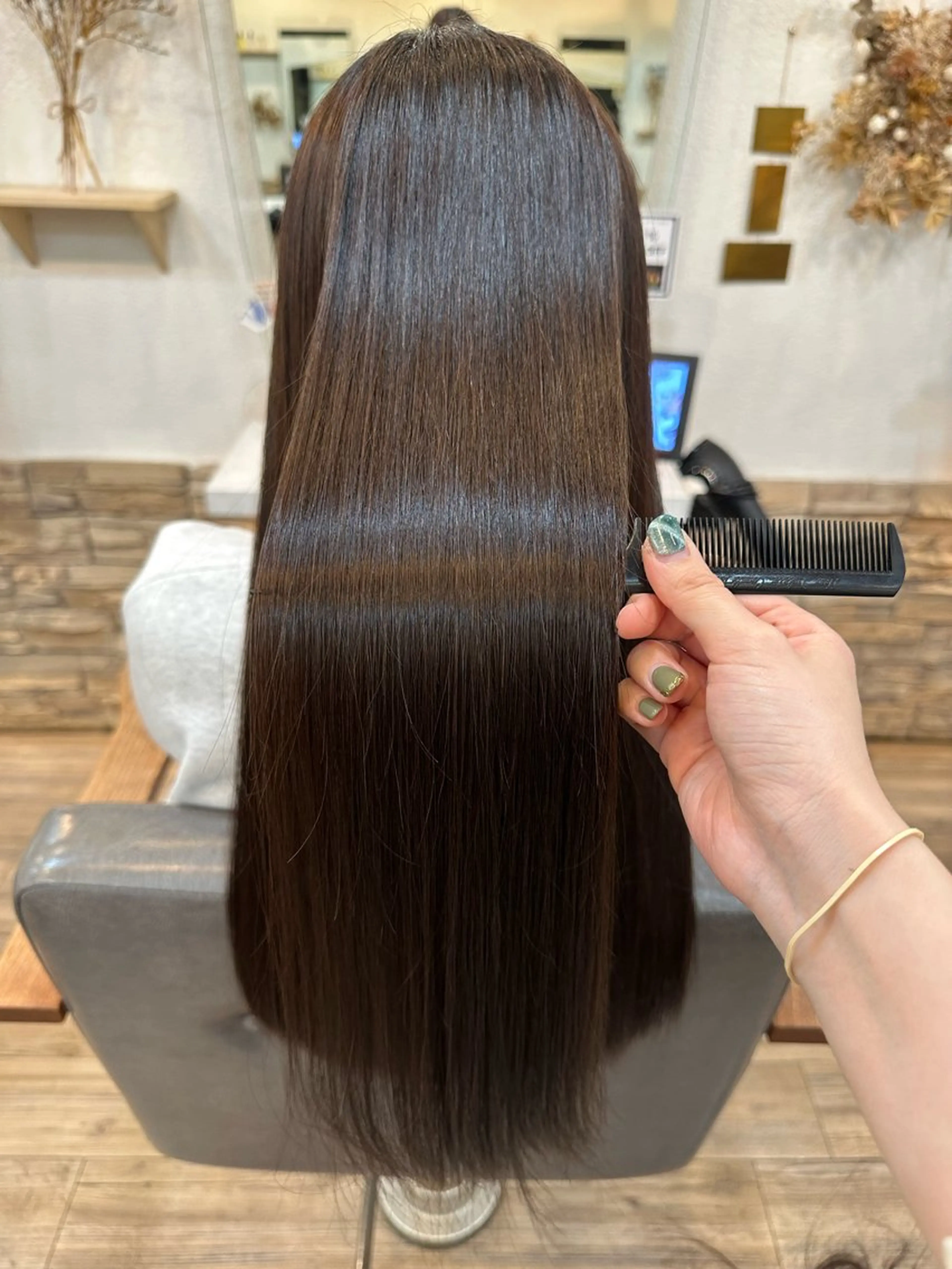 ロング 縮毛矯正 カット 縮毛矯正 トリートメント sato ayaka ｜透明感カラー🫧のヘアスタイル