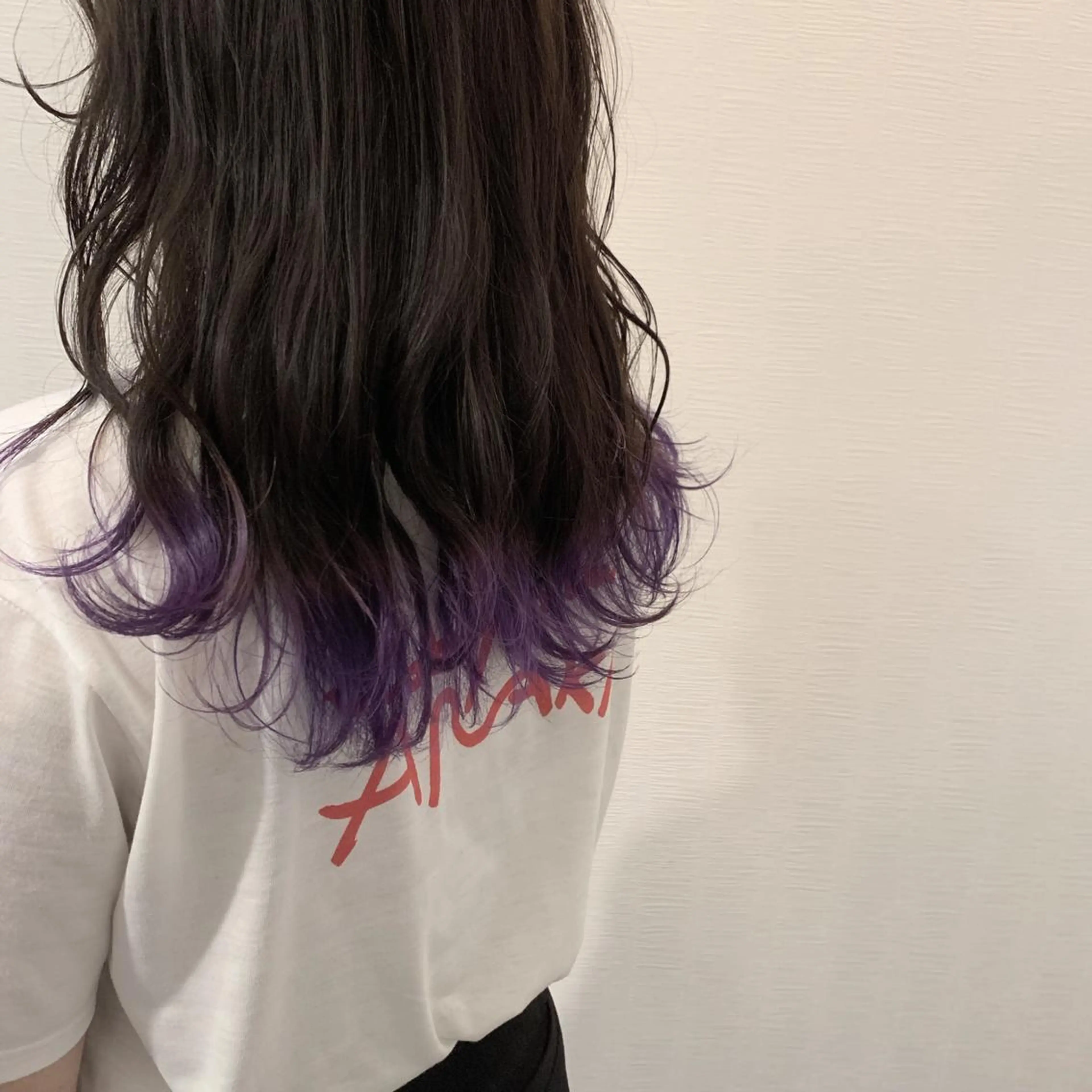 ロング カラー ブリーチ ダブルカラー パープルカラー toiro by lien hair atelier所属・池田 真由美のヘアスタイル