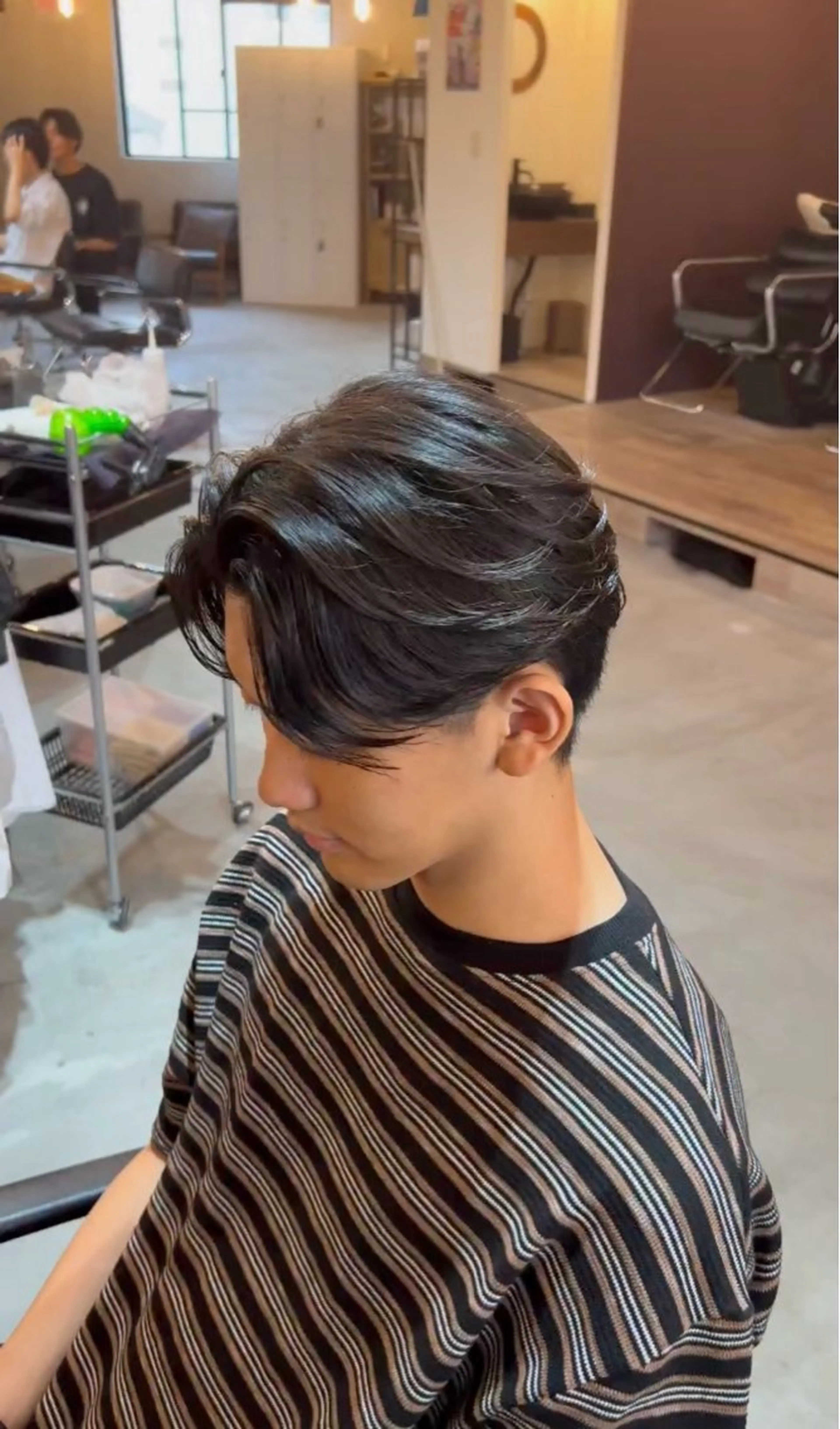 ショート パーマ メンズ おがた たくむの眉毛・アイブロウイメージ