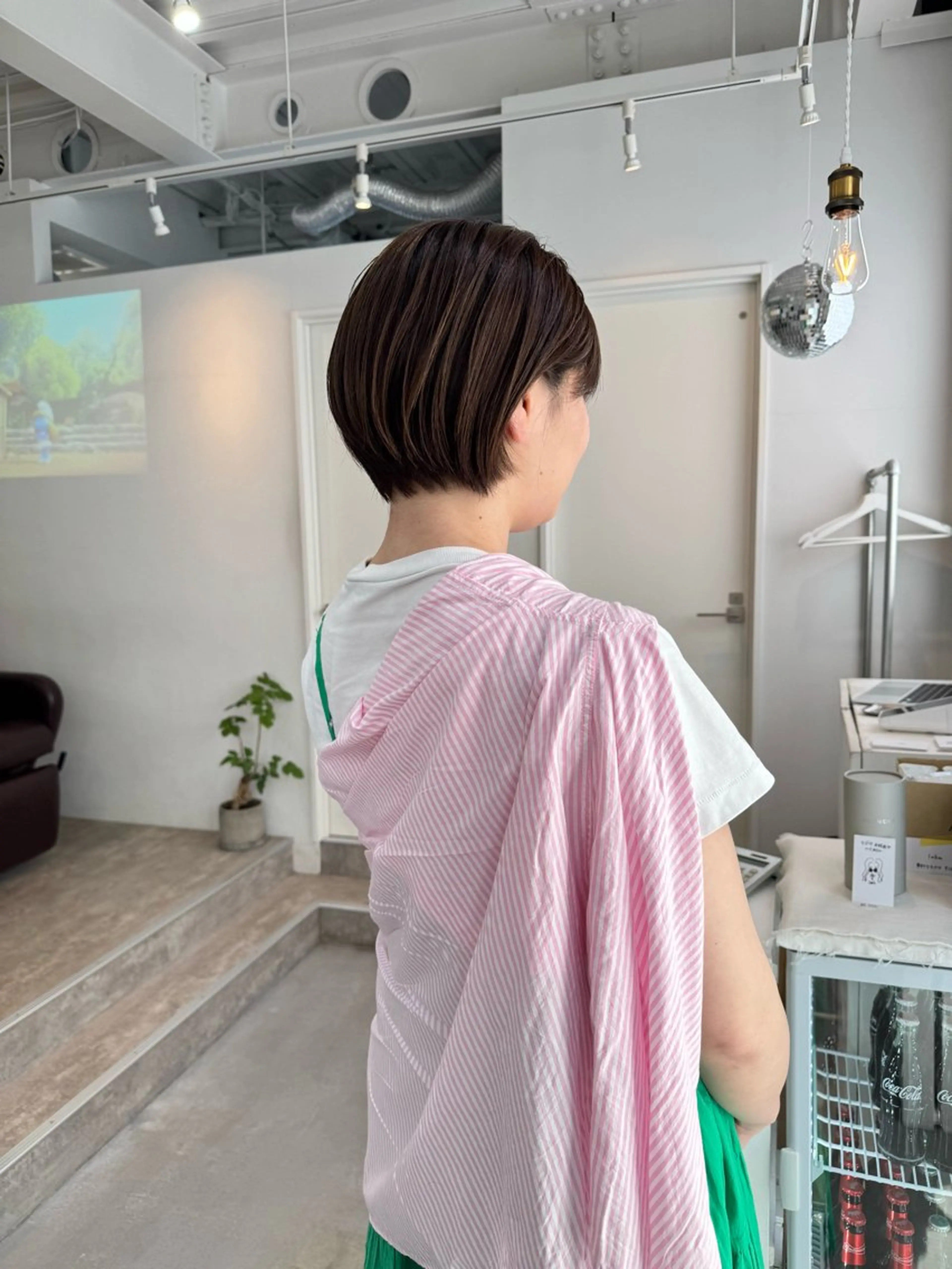 ショート カラー カット ヘアカラー 松坂 真衣のヘアスタイル