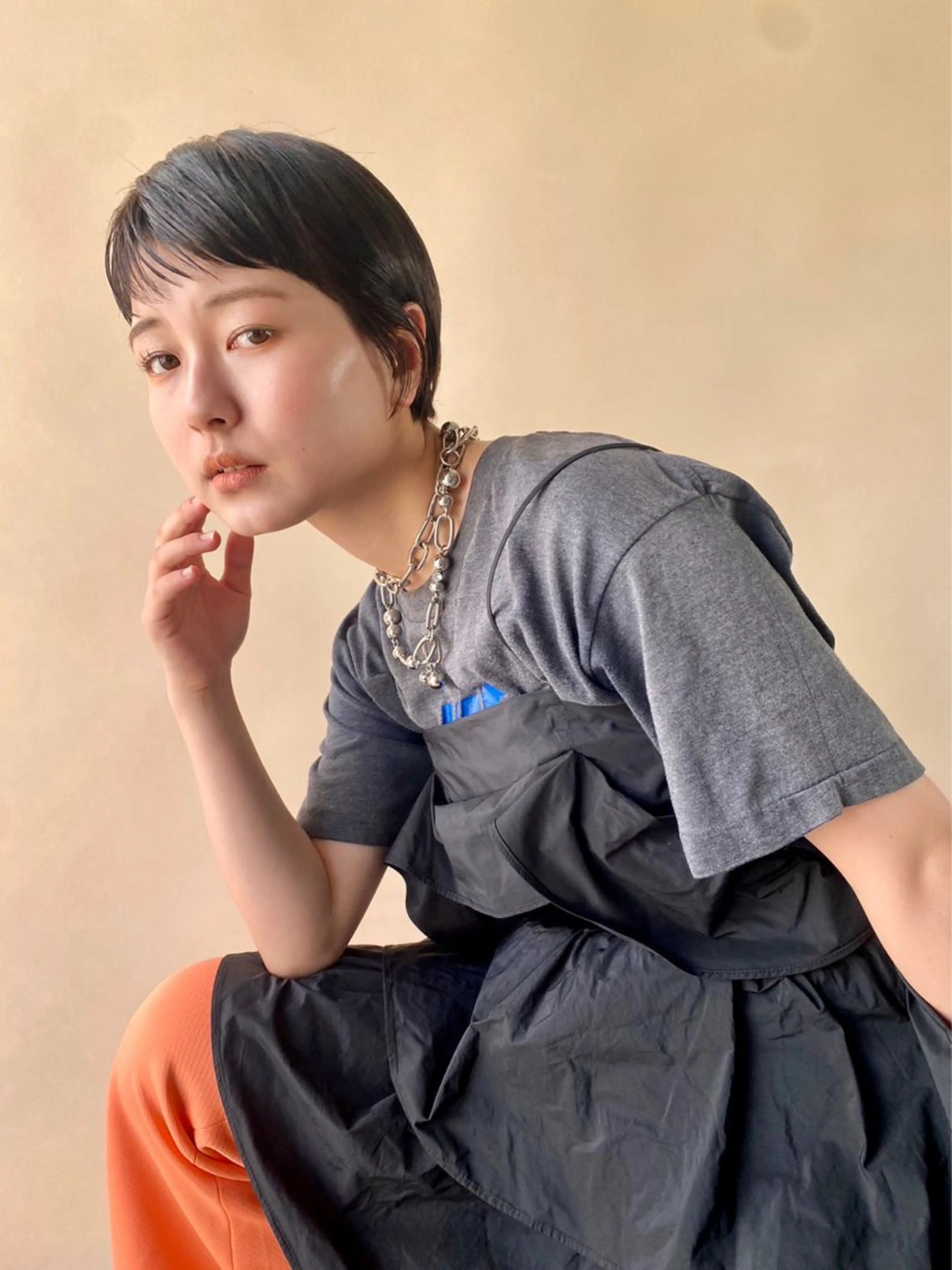 ショート イラブ ちかのヘアスタイル