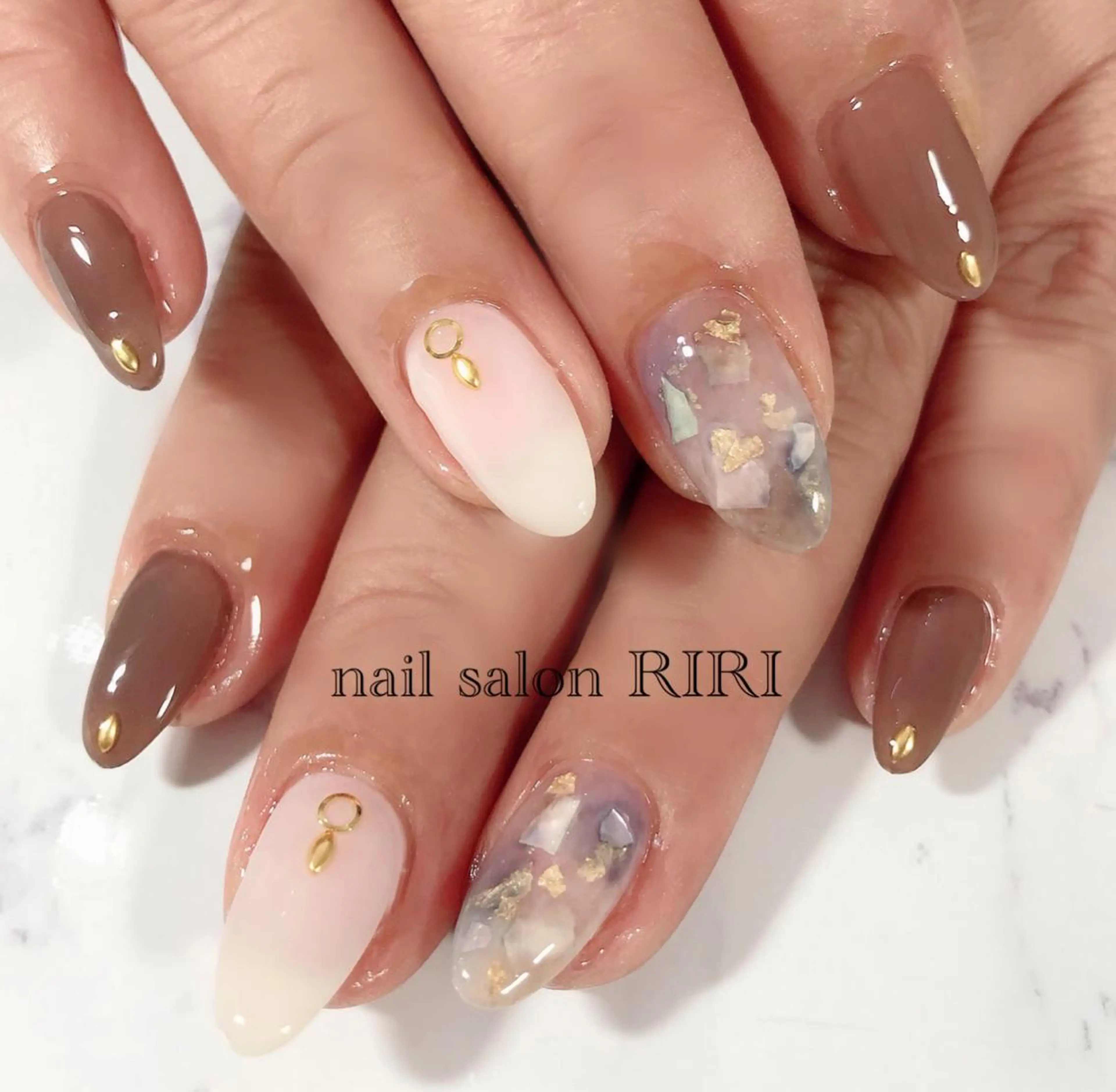 ネイル ニュアンスネイル RIRI リリのネイルデザイン
