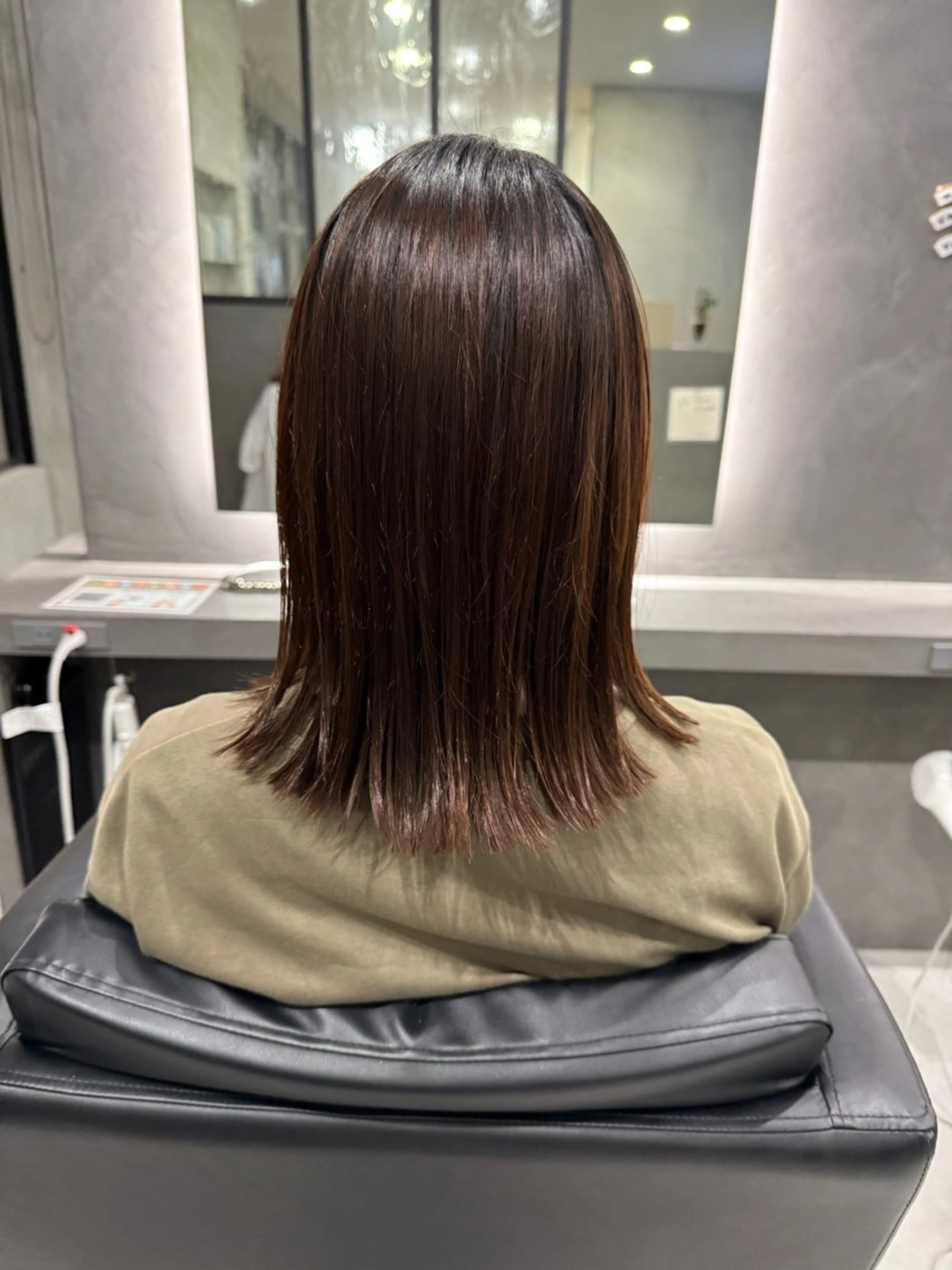 ミディアム 外ハネヘア 鈴木 未歩のヘアスタイル