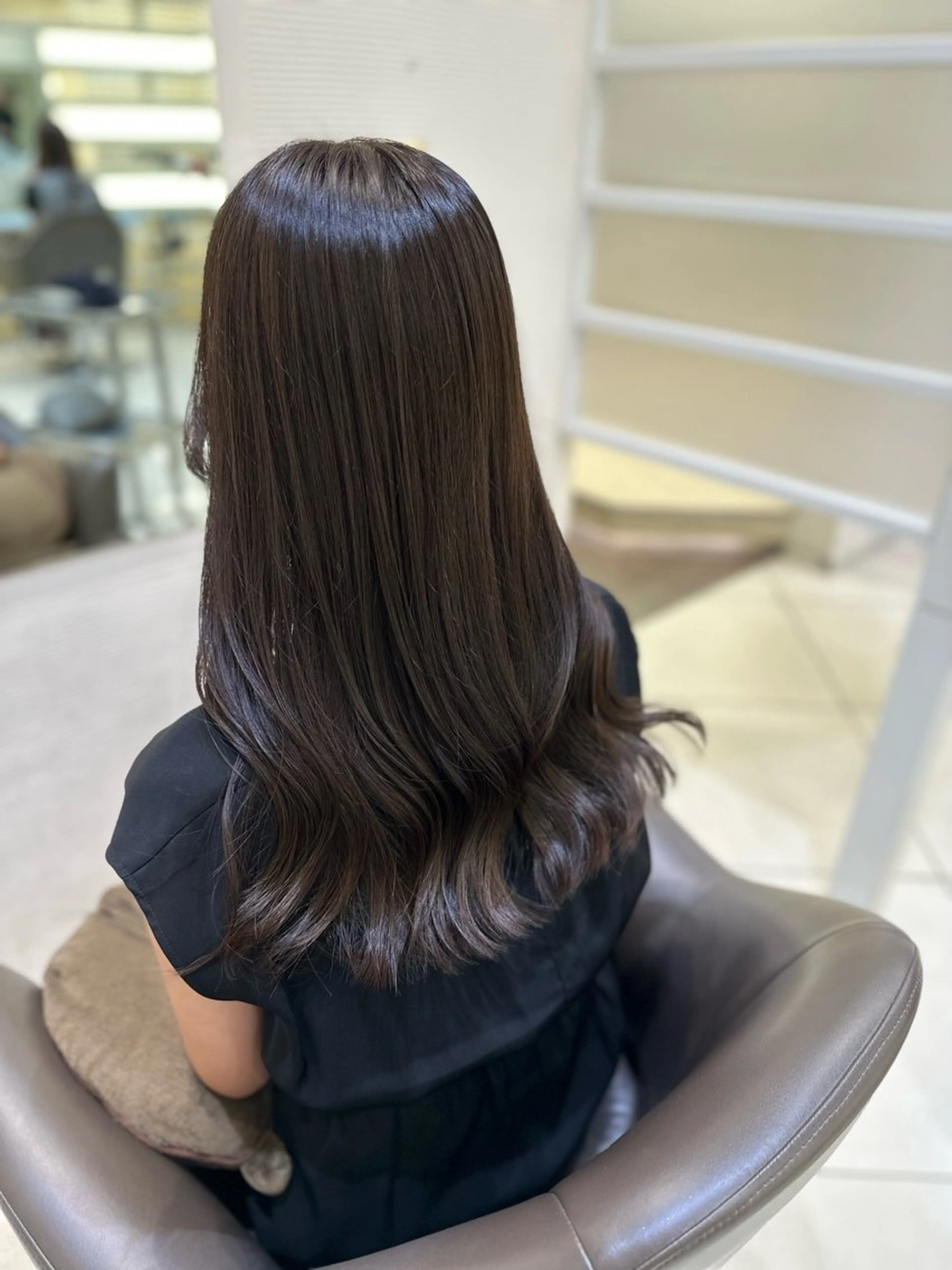 ロング カラー タイトボブ個性派カラ ーAKANEのヘアスタイル