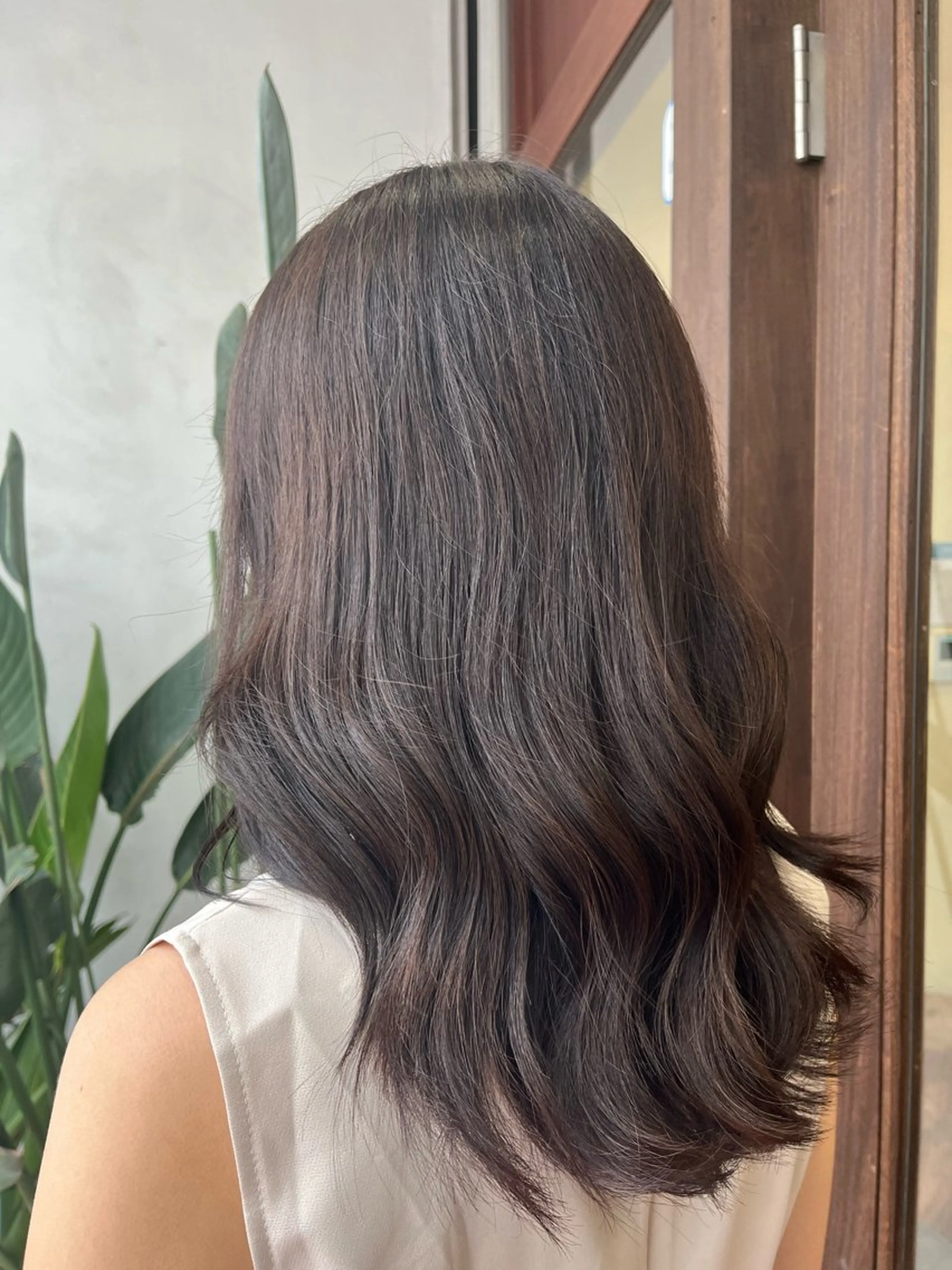 カラー 透明感/低ダメージ インナー🩵角田紗雪のヘアスタイル