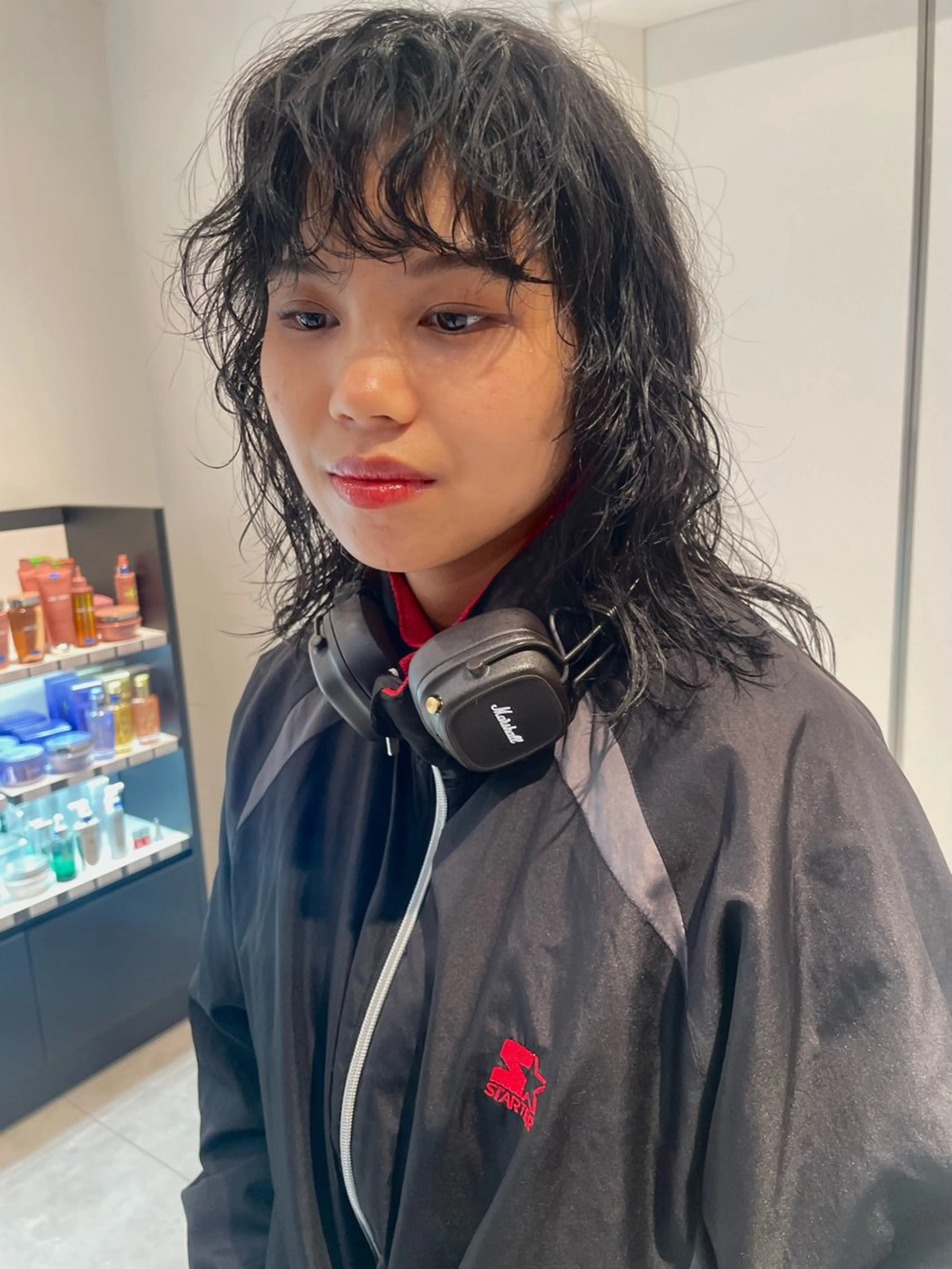 ミディアム パーマ 瓜谷 亮磨のヘアスタイル