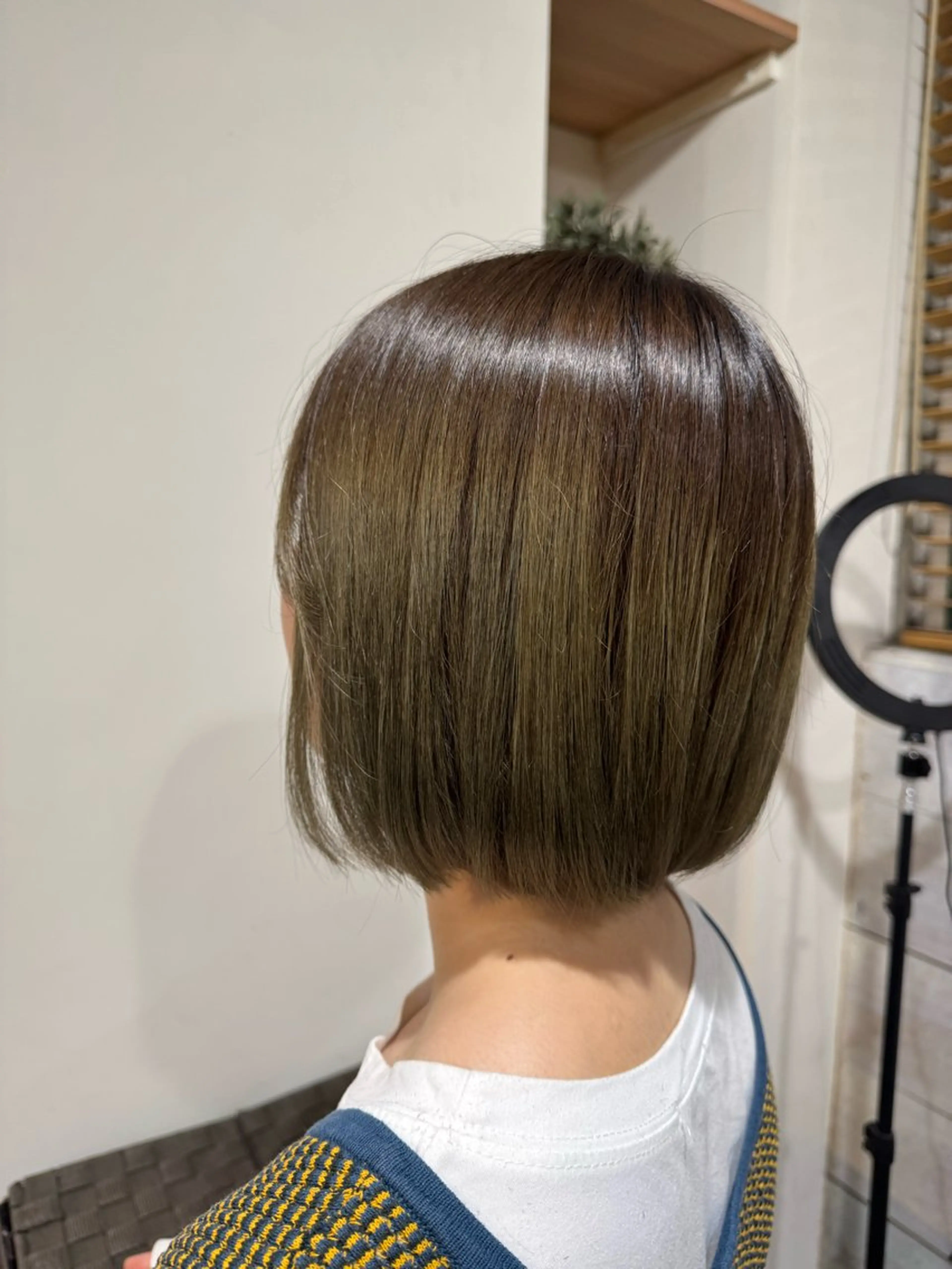 ショート 切りっぱなしボブ ボブ くすみ あやなのヘアスタイル