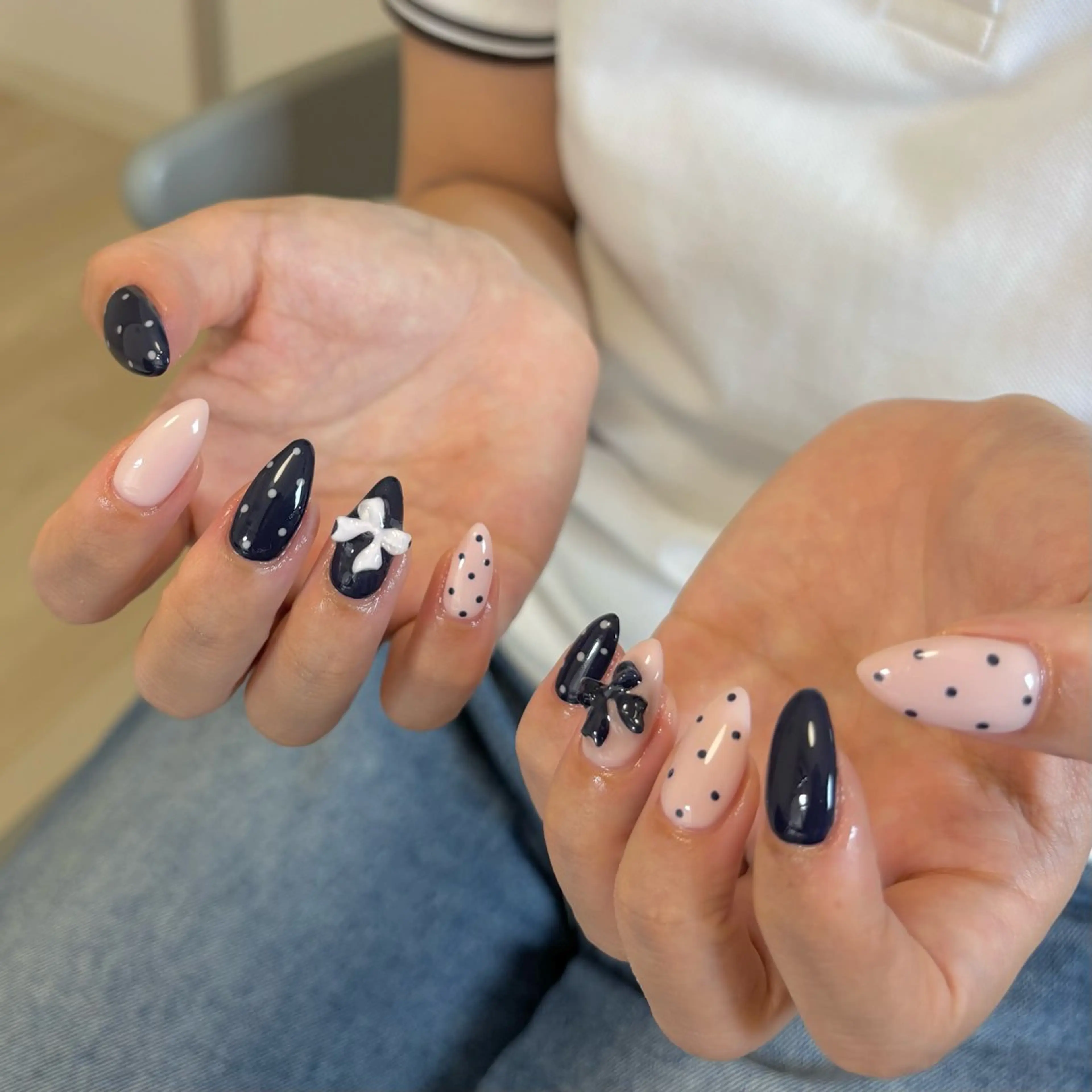 ネイル ドット リボン ハンドネイル moufu.nail /sayaka 本町のネイルデザイン