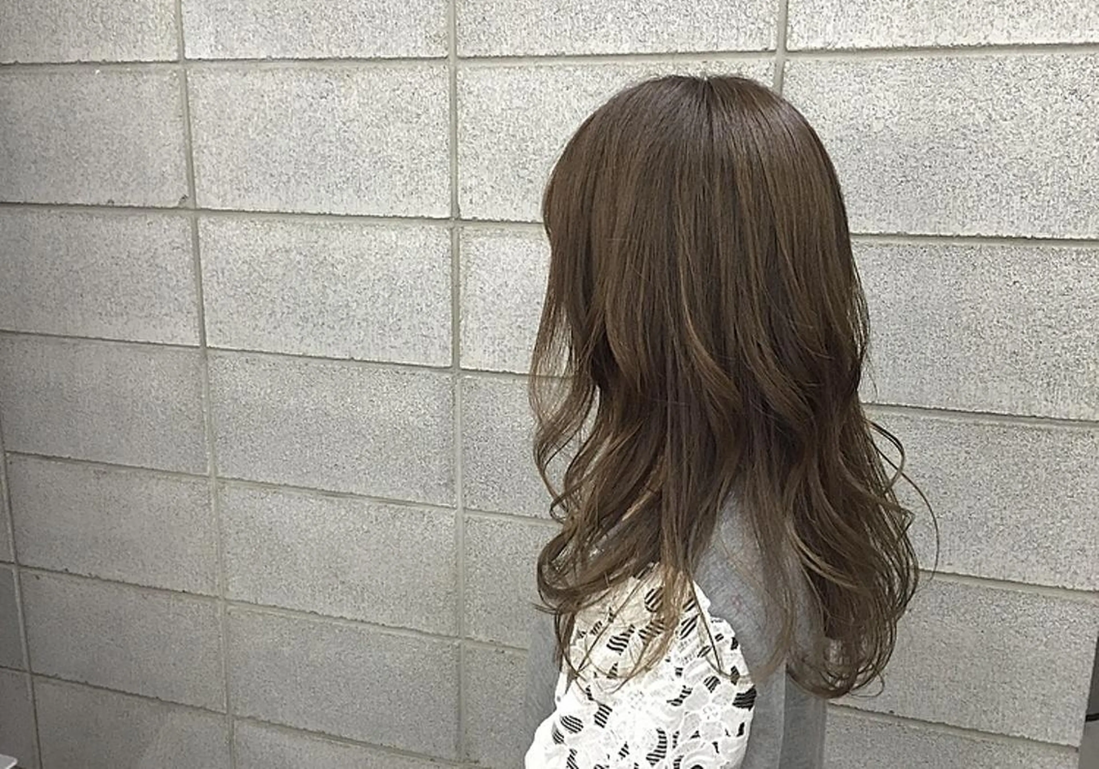 セミロング カラー ITO YUKIのヘアスタイル