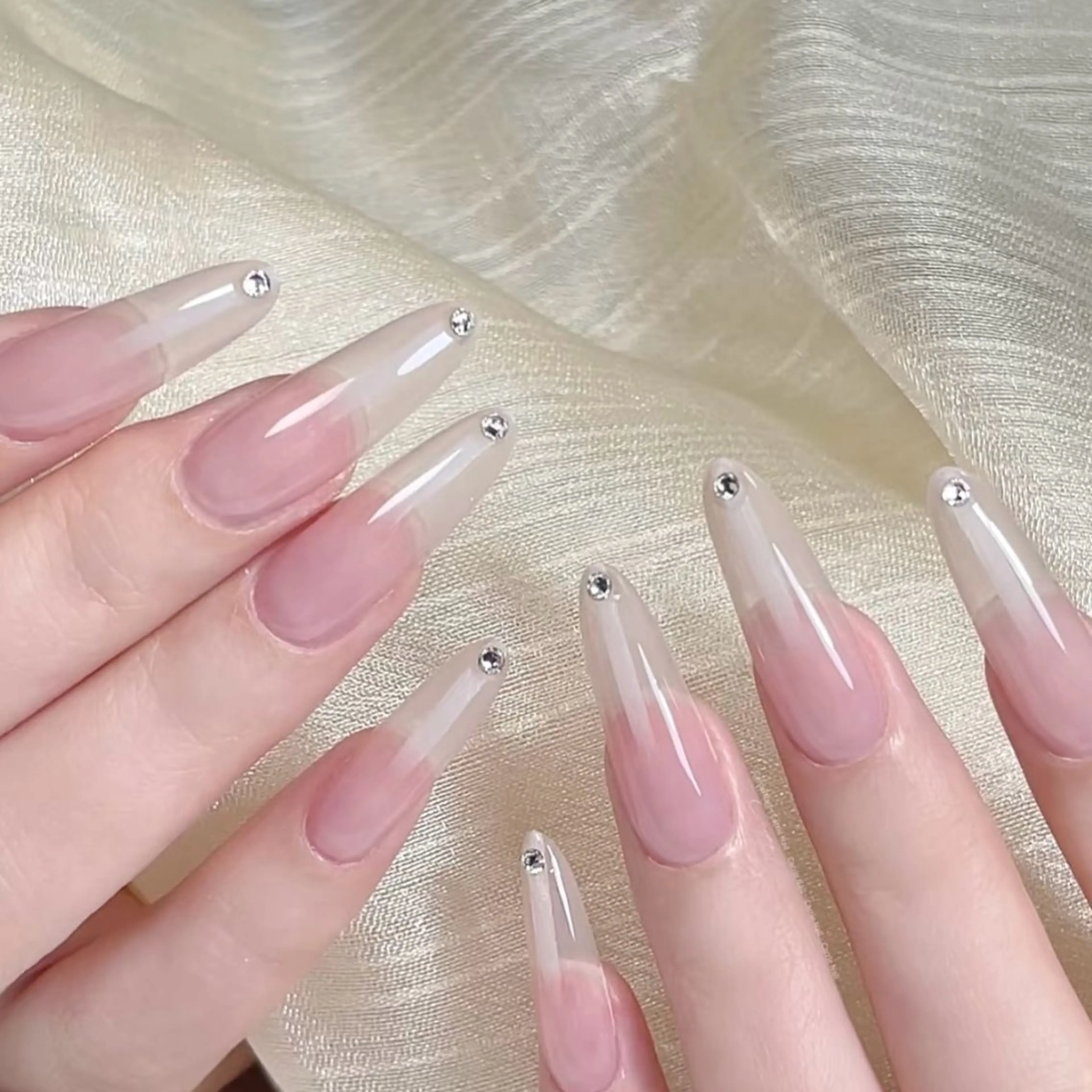 ネイル ハンドネイル ハンドケア BLinLin nail salonのネイルデザイン