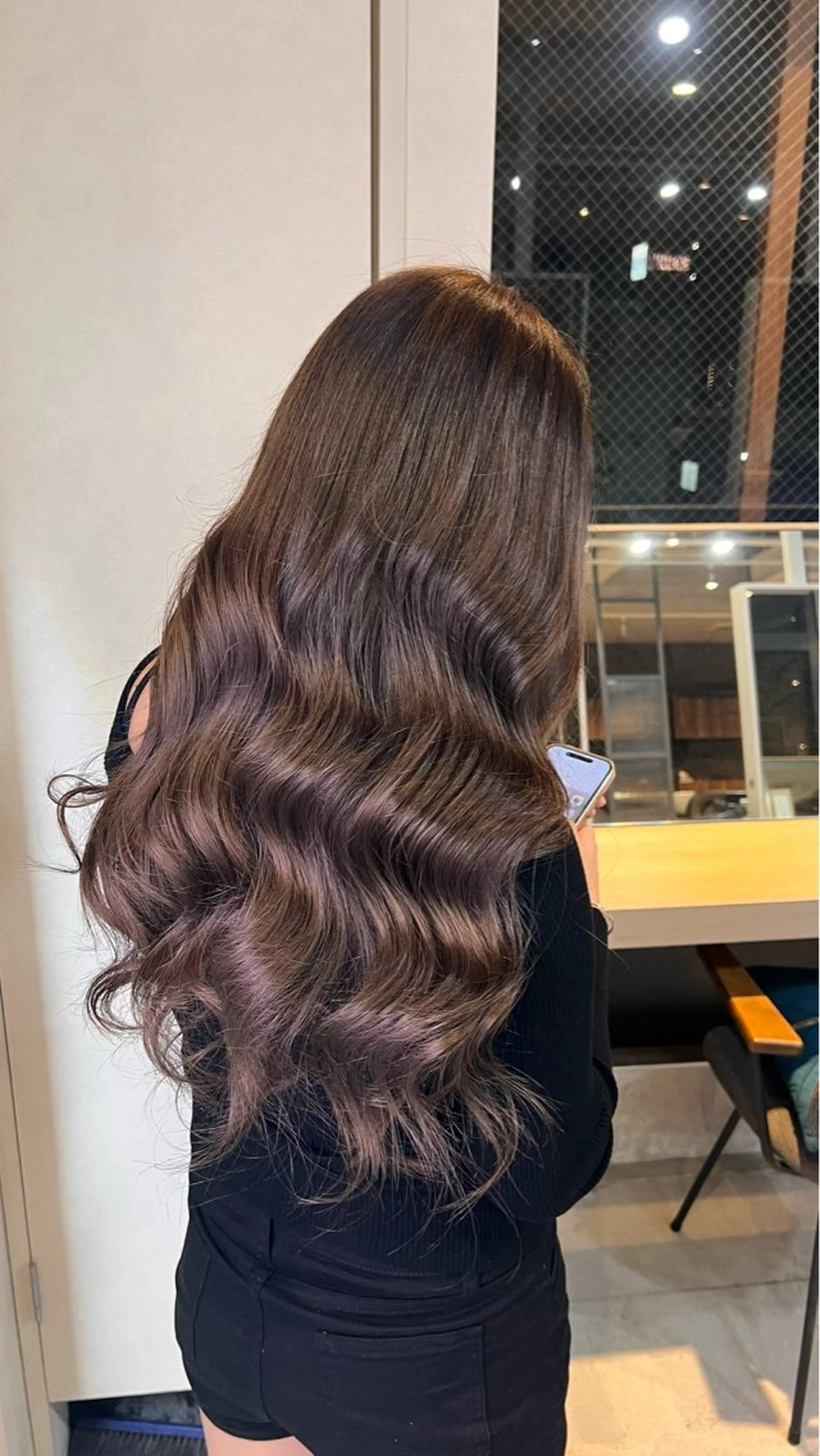 ロング カラー Lia 瑠莉花のヘアスタイル