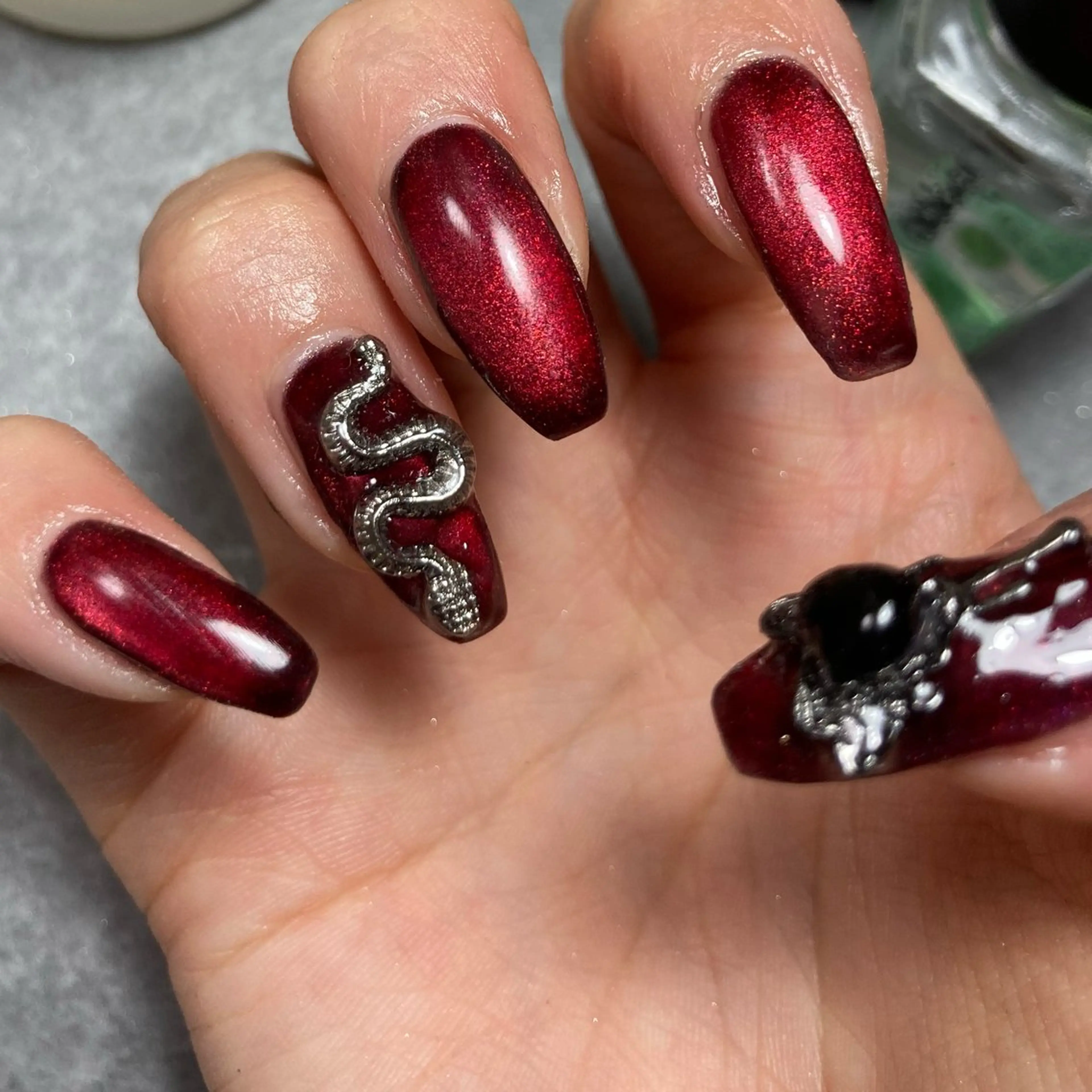 ネイル マグネットネイル ワンカラーネイル ハンドネイル PuccimaSH所属・puccimaSH 💎 yumekaのネイルデザイン