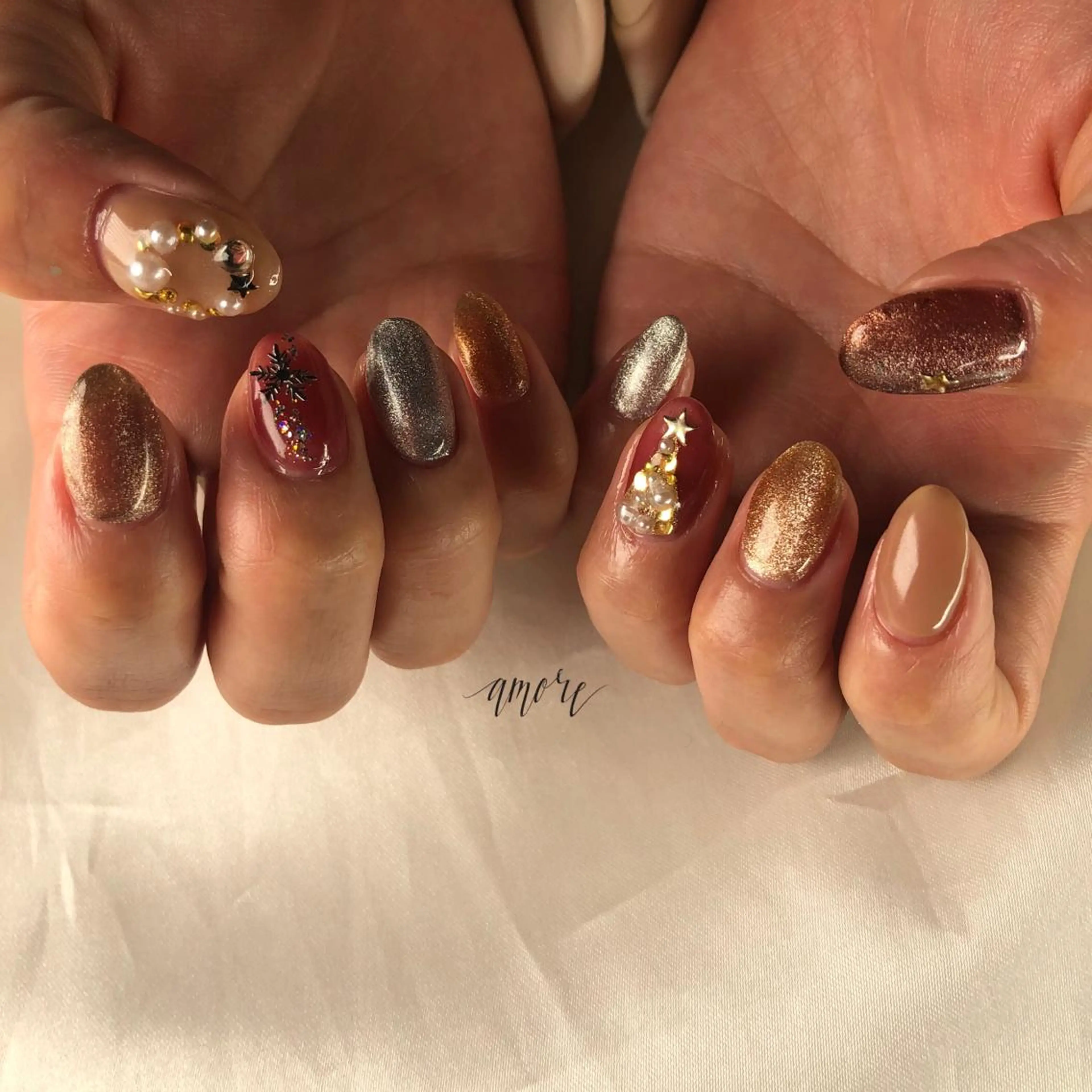 ネイル ジェルネイル 氷ネイル・うるうるネイル キラキラネイル マグネットネイル ミラーネイル You kyehwaのネイルデザイン