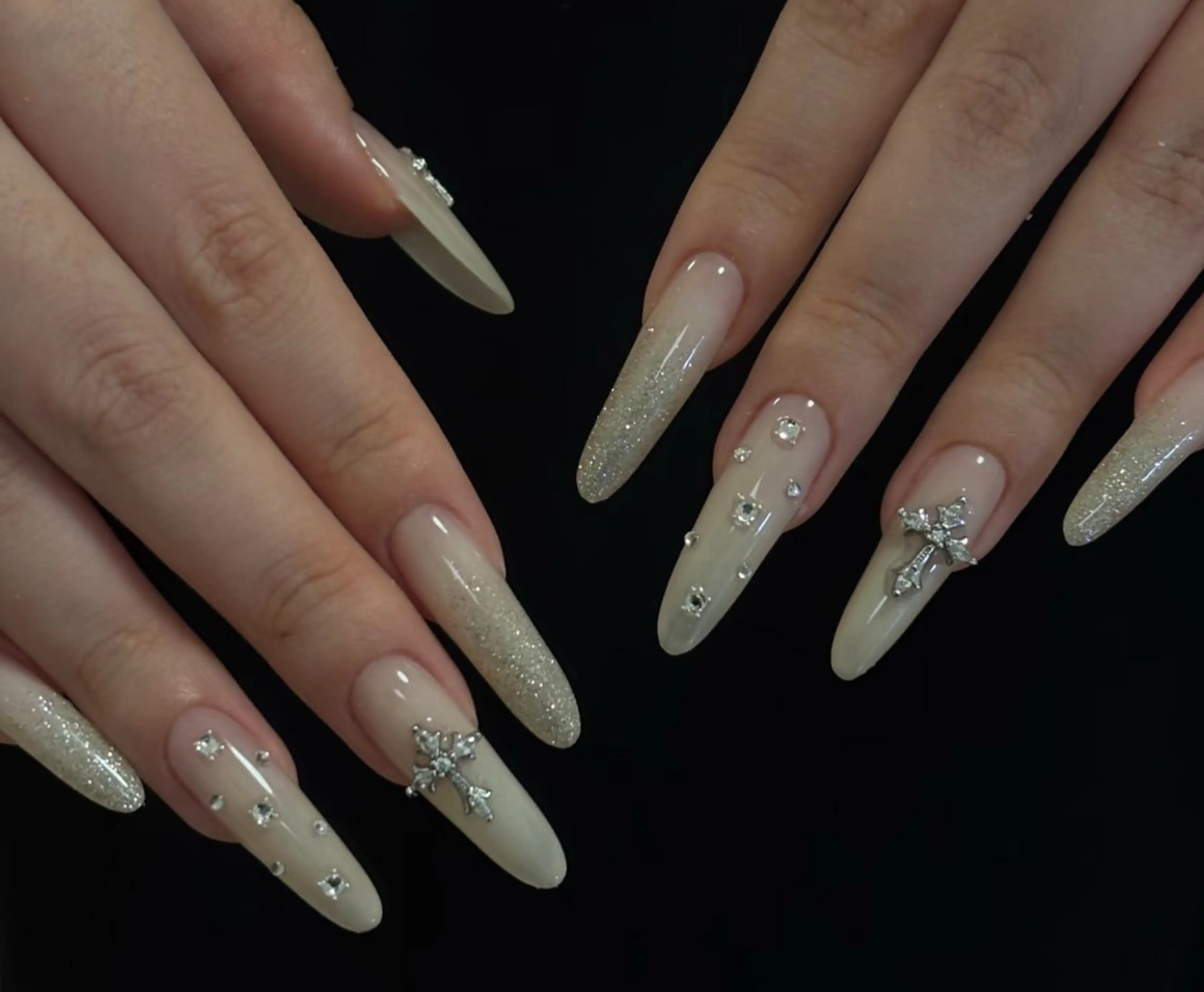 ネイル ハンドネイル ハンドケア 🍑 momo_nailのネイルデザイン