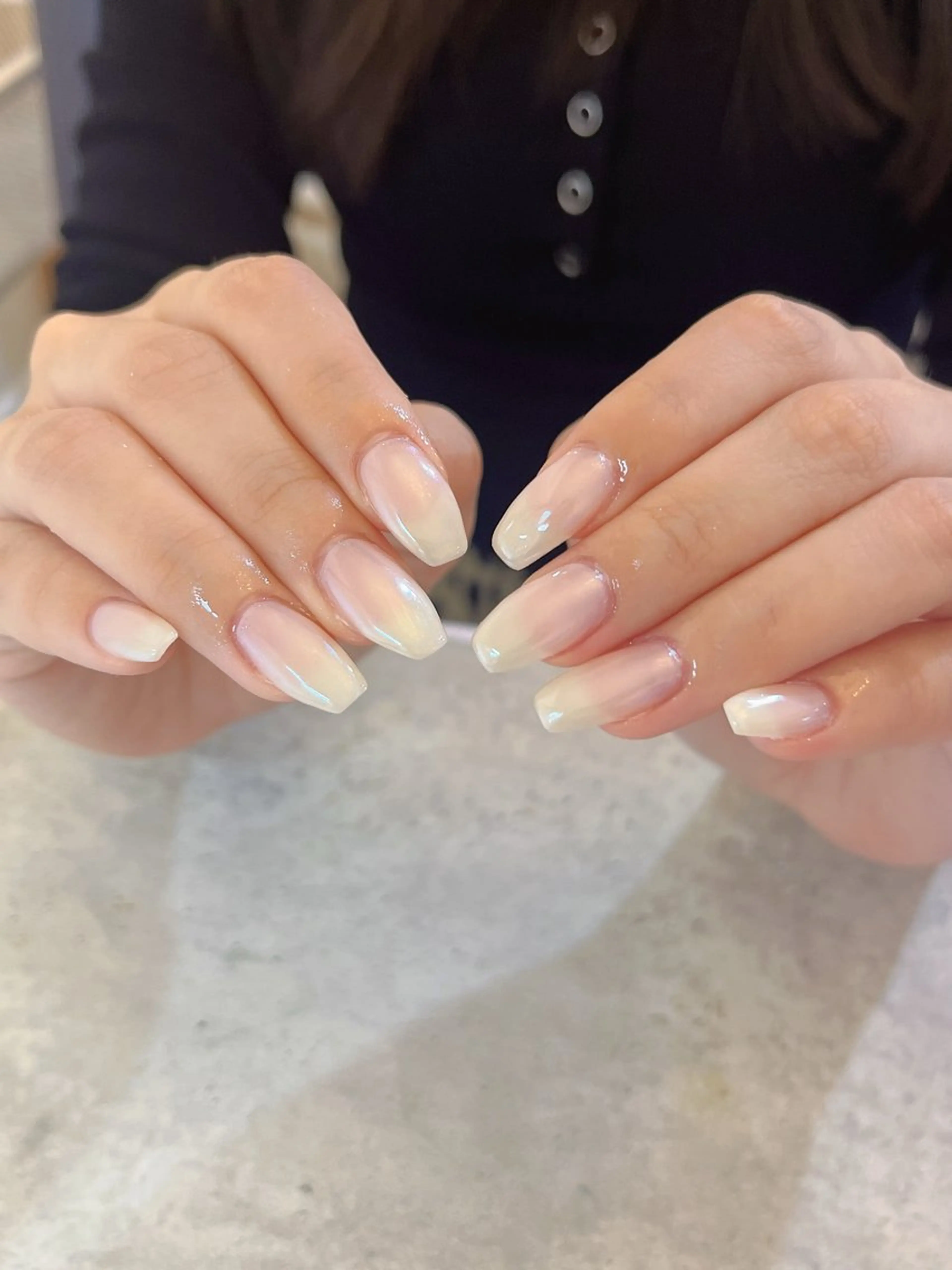 ネイル オーロラネイル ミラーネイル シンプルネイル ホワイト ハンドネイル r.nailBY α 大阪福島区/岸本🧸のネイルデザイン
