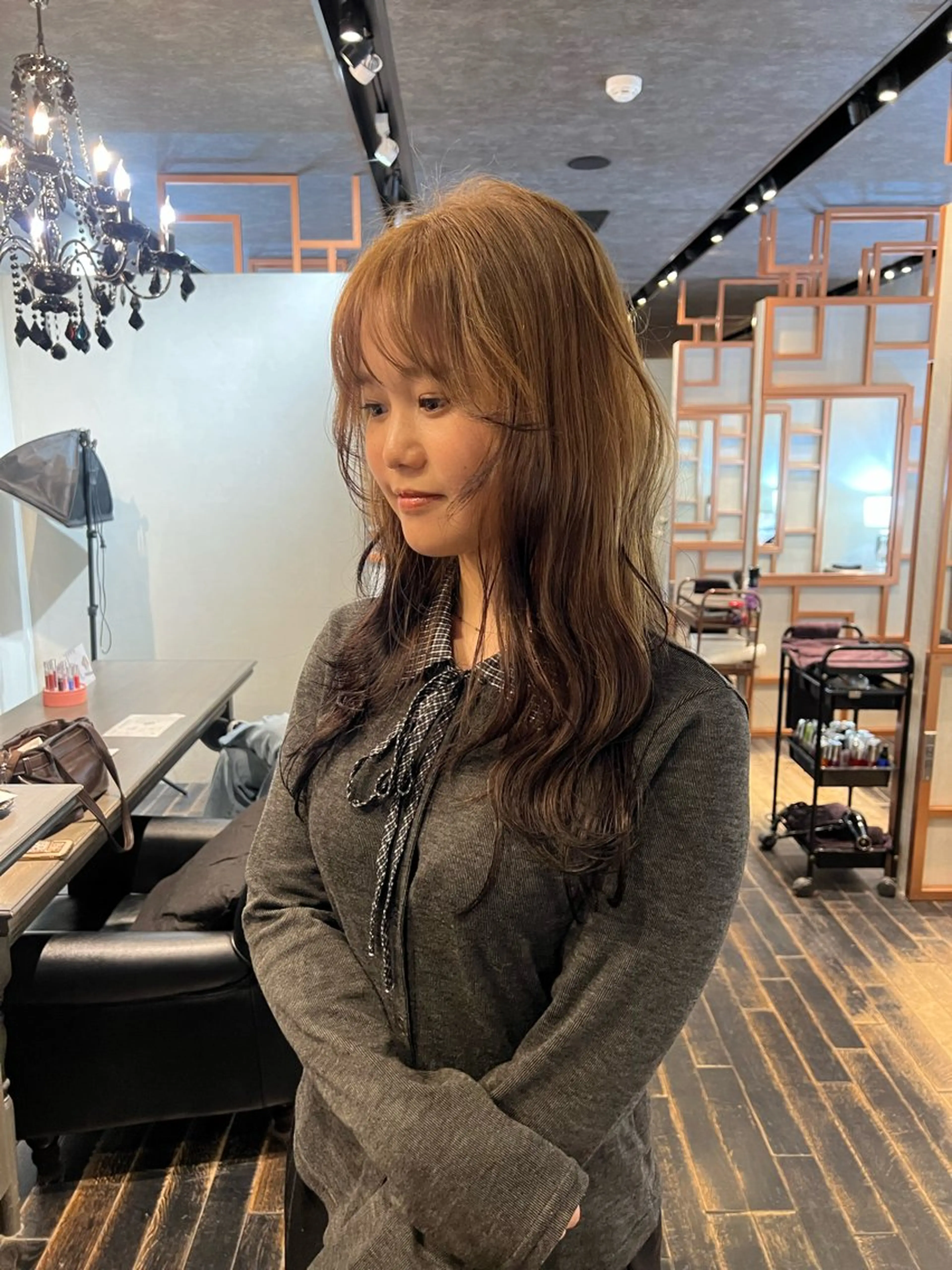 セミロング カラー ヘアカラー トリートメント Aya/四条烏丸/ インナーカラーのヘアスタイル