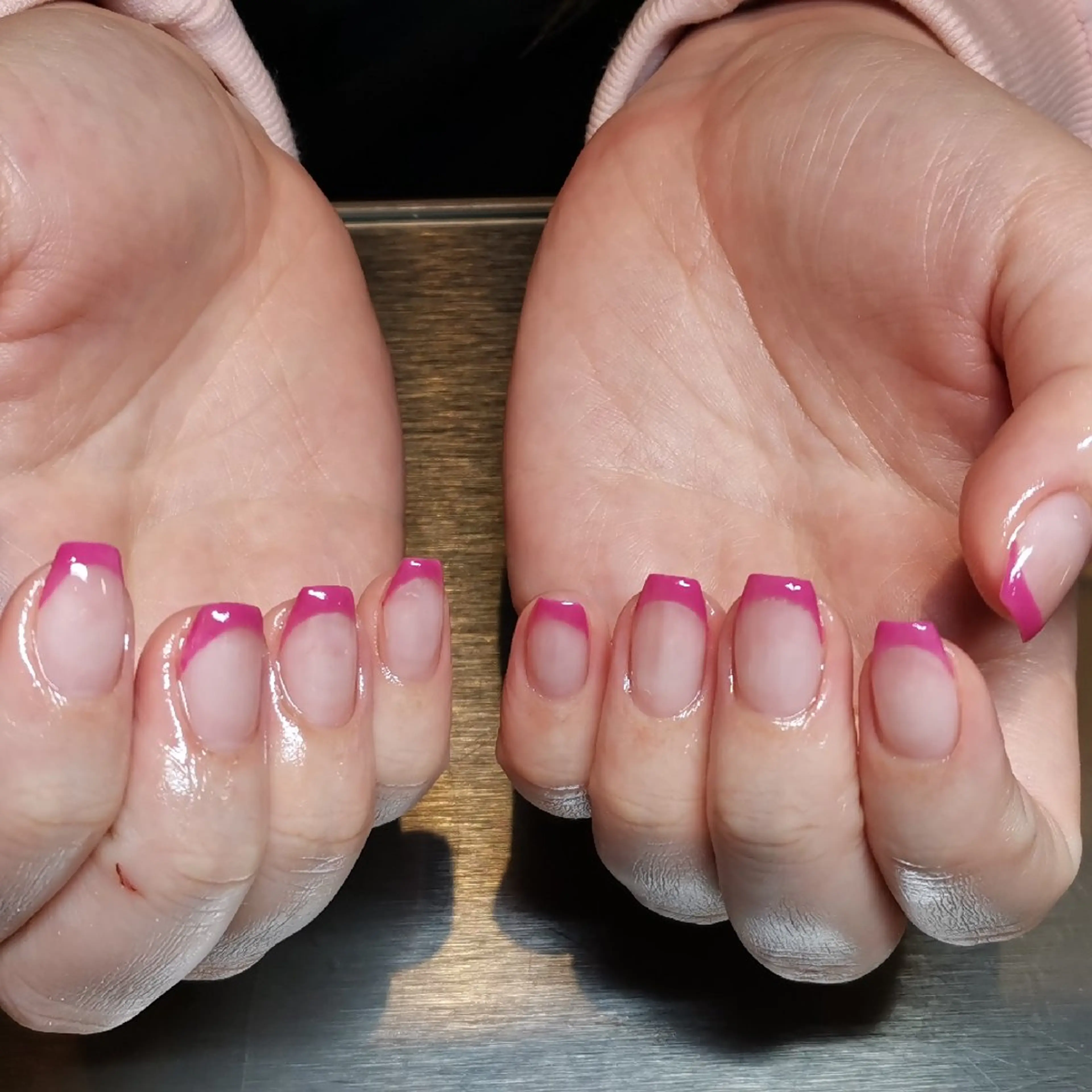 ネイル フレンチネイル ピンク ROUN' 齋藤のエステ・リラクイメージ