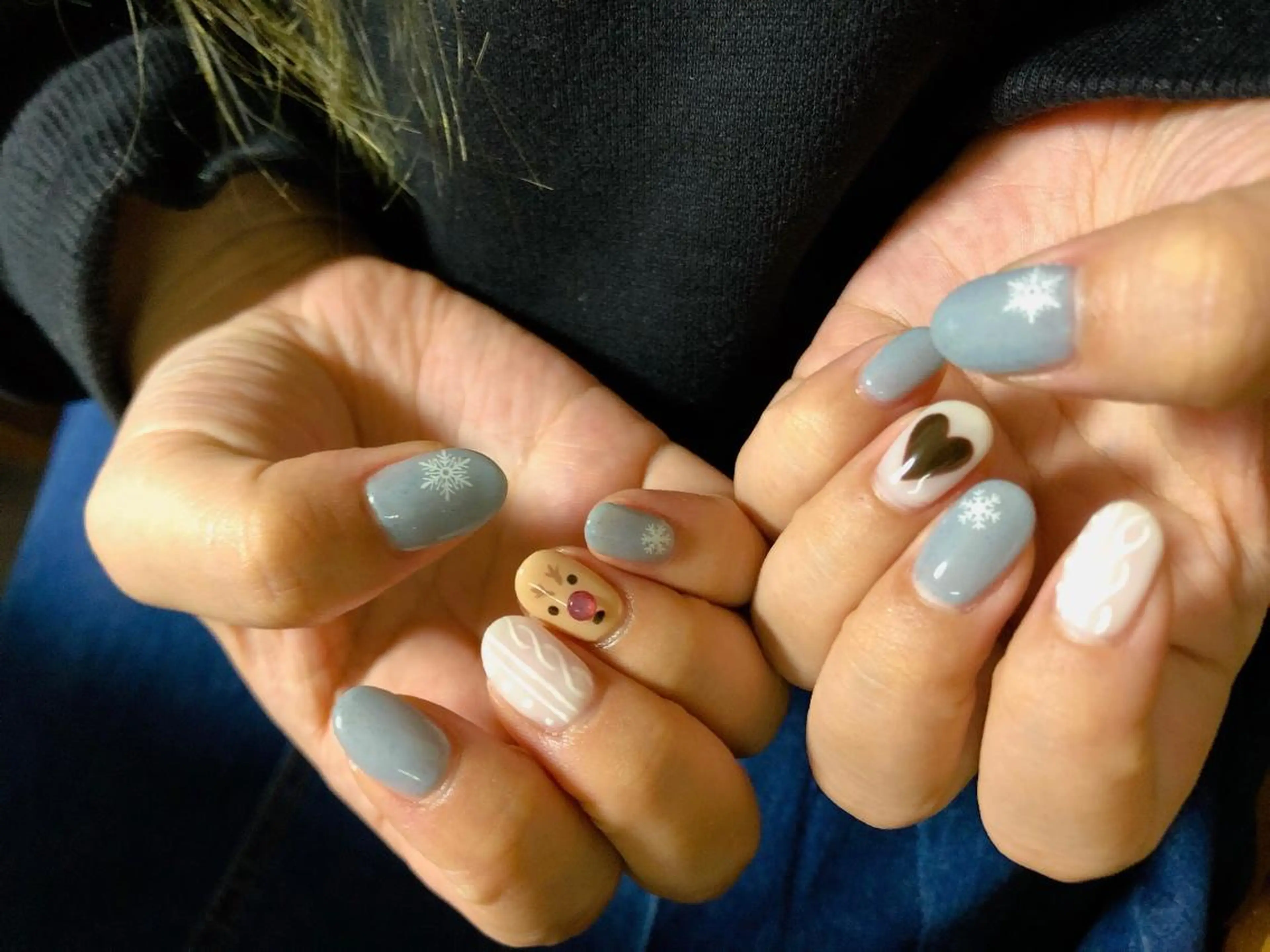 ネイル 冬ネイル クリスマス ハンドネイル kiki nail &brow二子玉川の眉毛・アイブロウイメージ