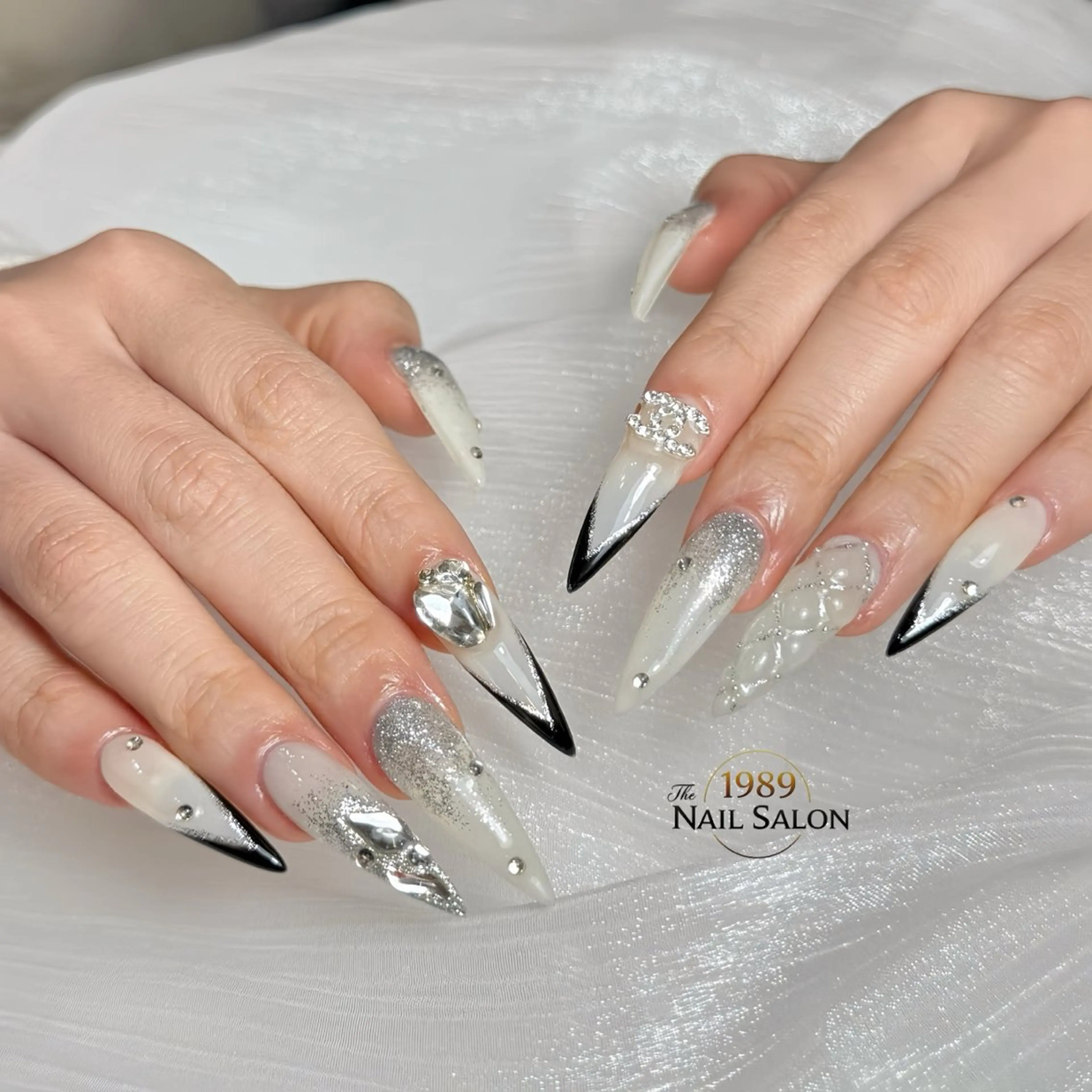 ネイル ハンドネイル The 1989 Nail Salonのネイルデザイン