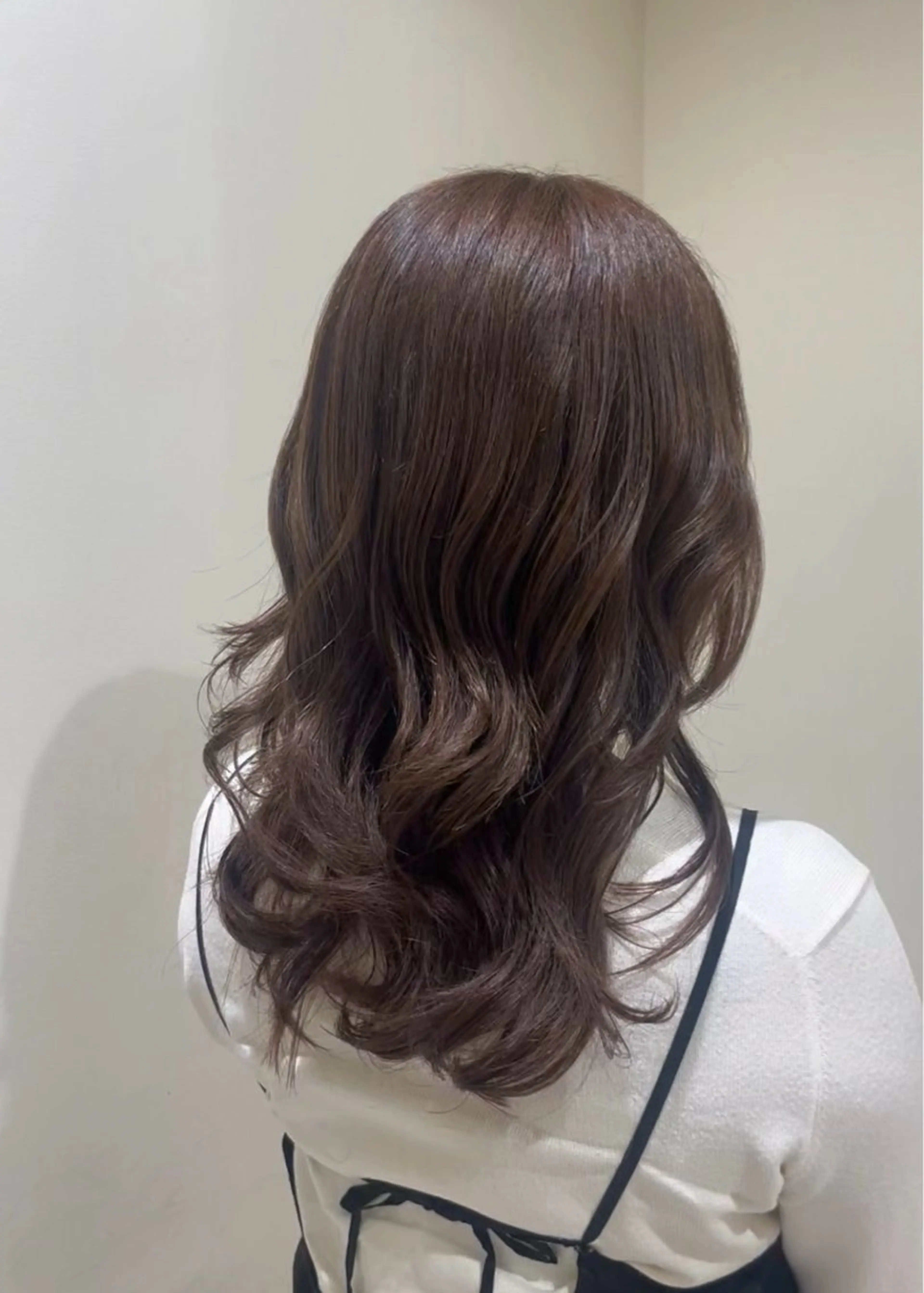 セミロング カラー 山口 陸のヘアスタイル