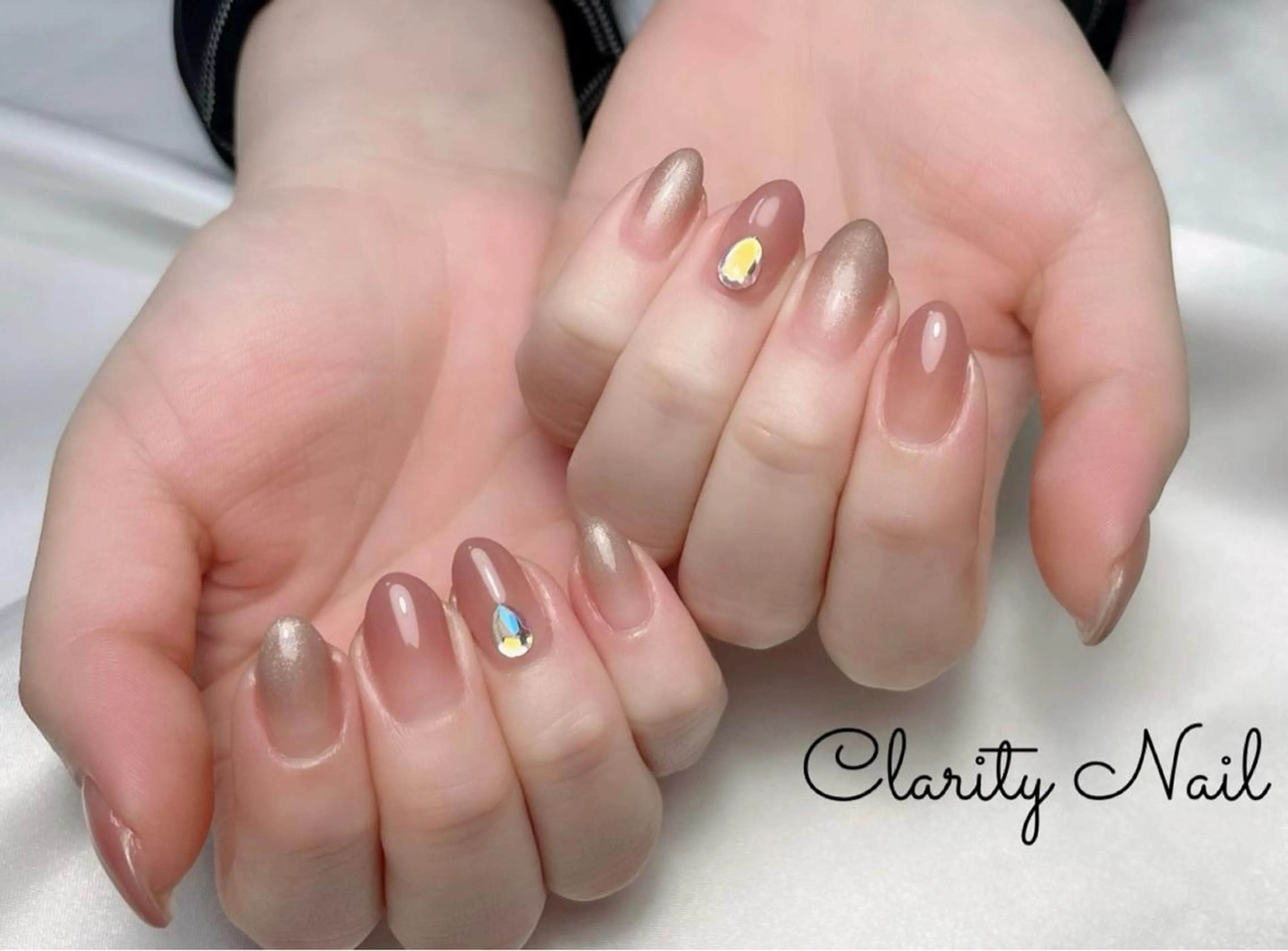 ネイル グラデーション ハンドネイル Clarity Nailのネイルデザイン