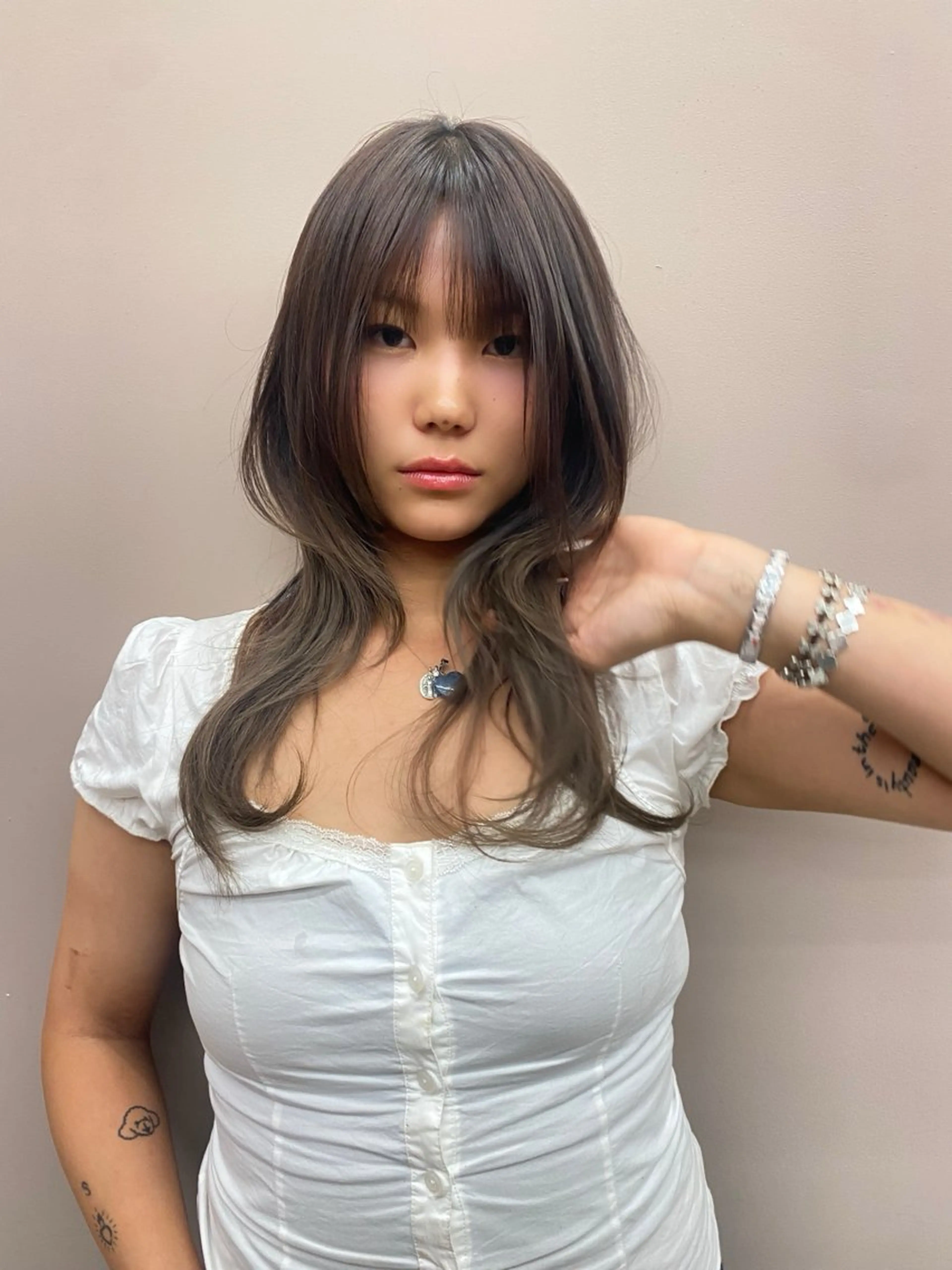 ミディアム ハッシュカット カット HISTORY 元住吉 美容室 髪質改善/縮毛矯正/オーガニックカラー/個室サロン/ヘアサロン所属・ナツオ/ レイヤーカットのヘアスタイル