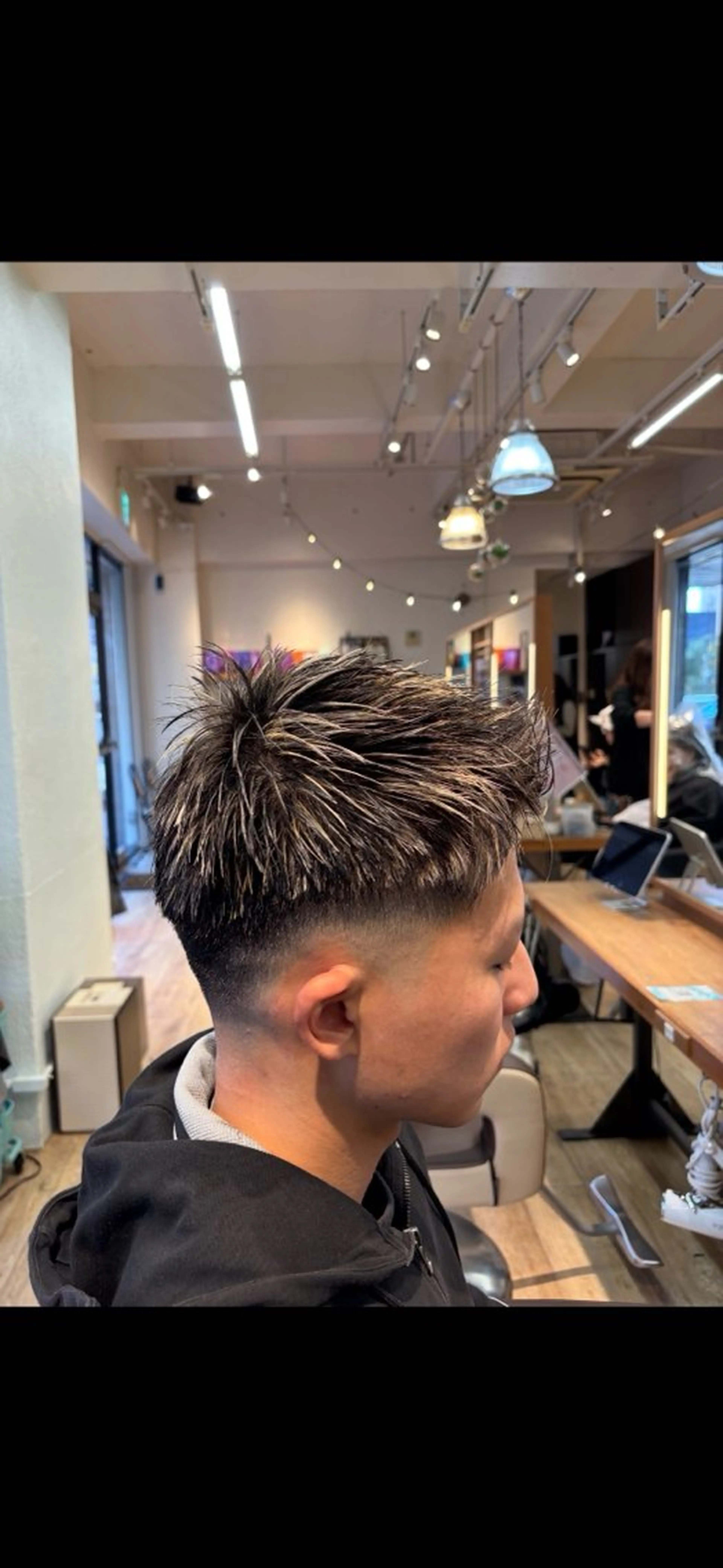 【残り10名様限定‼️】人気No.3🥉メンズ限定 カット➕海外風 ハイライト🇪🇸✂️(リタッチ可)の写真