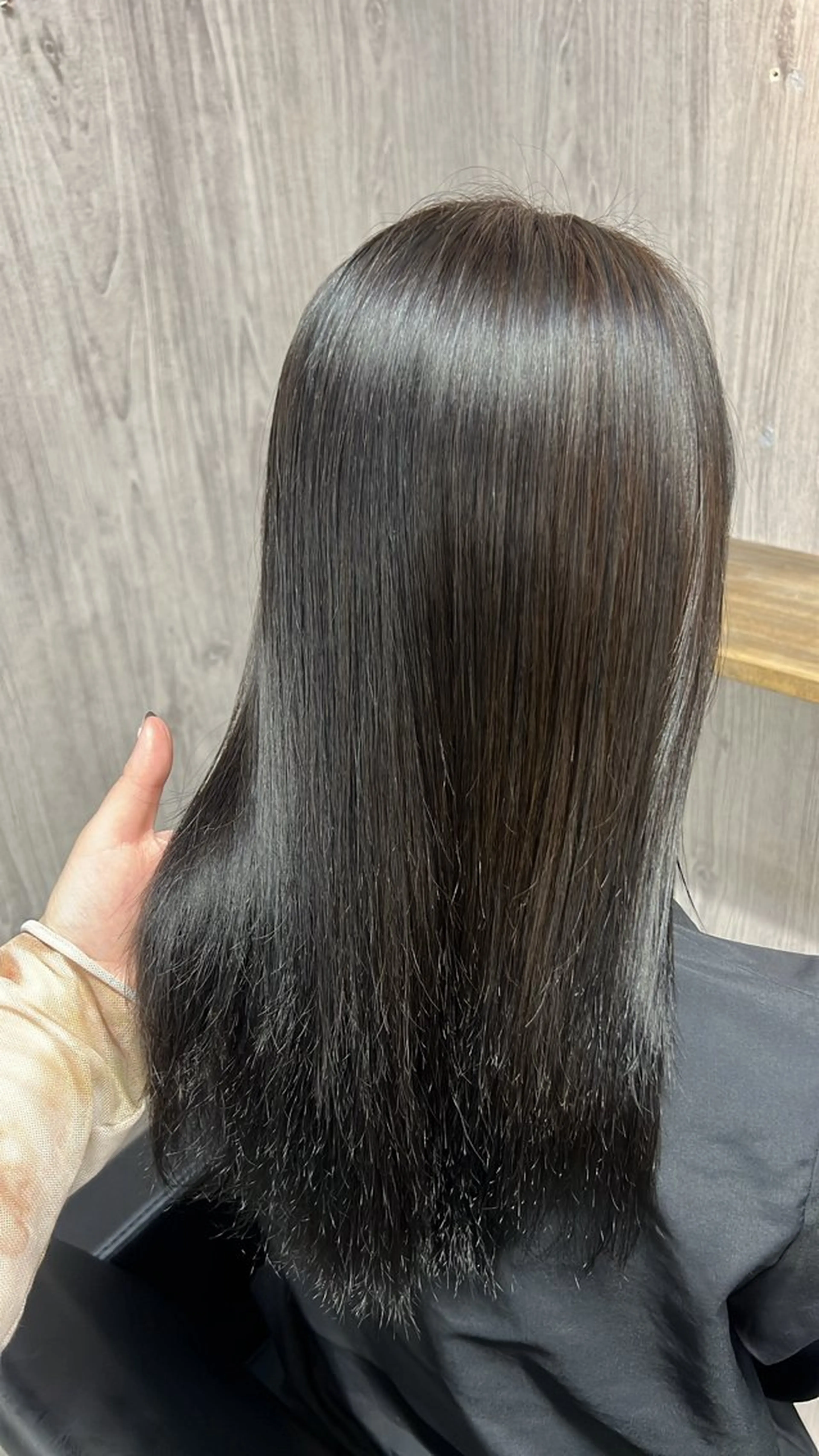 ミディアム lafit kaede/韓国ヘアのヘアスタイル