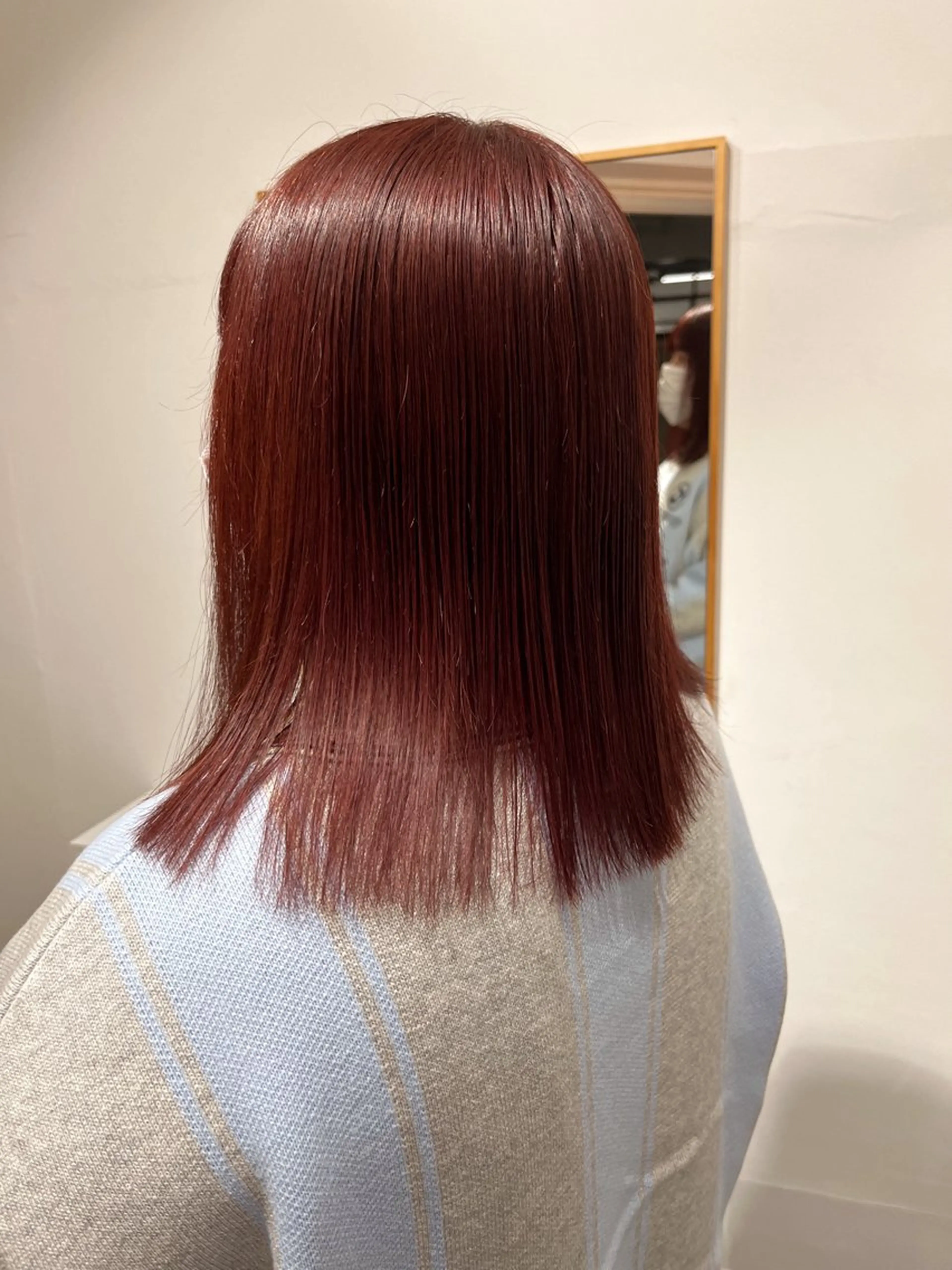 ミディアム カラー 渡邊 ひかるのヘアスタイル