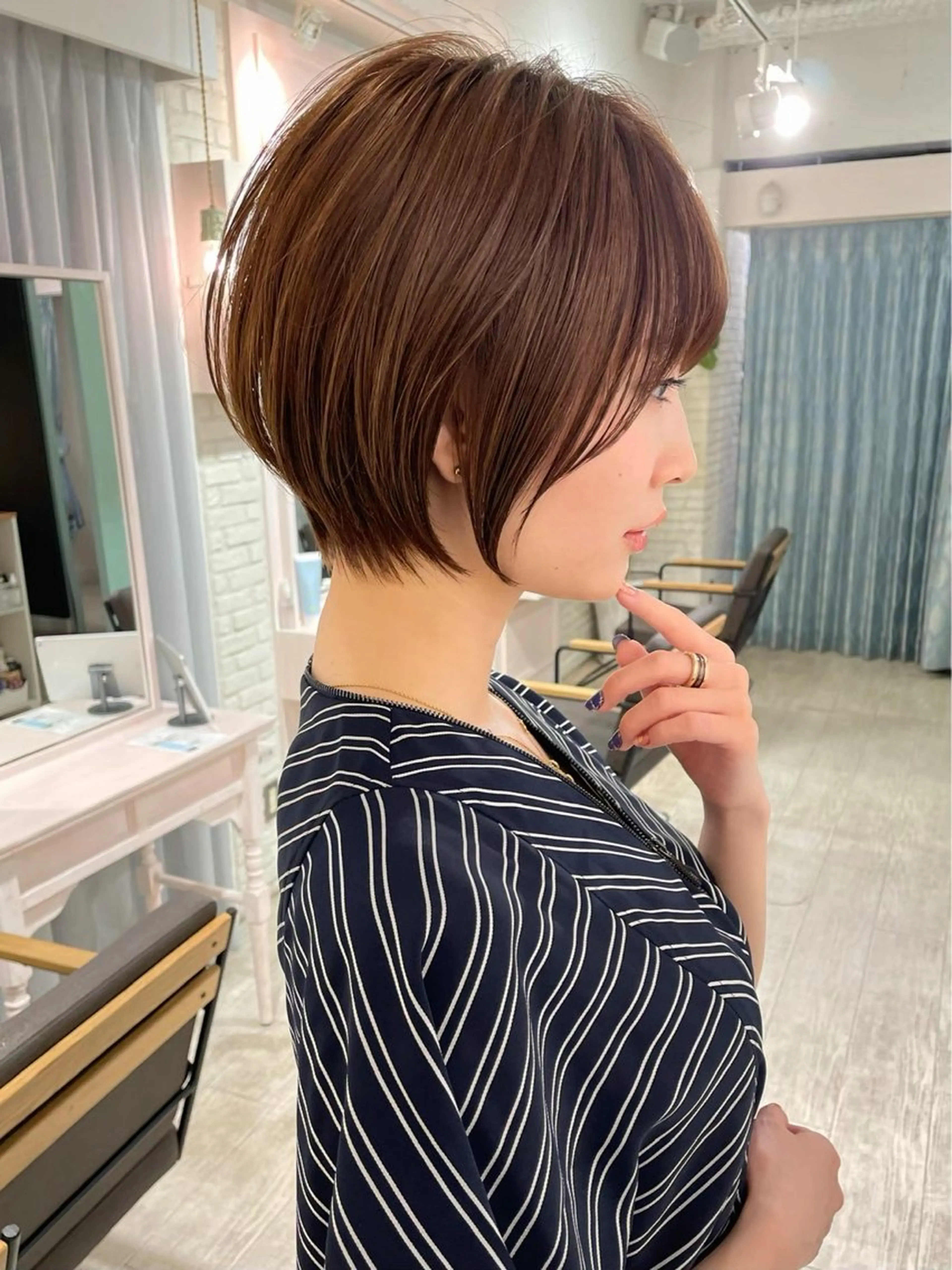 ショート くびれヘア 顔周りカット ハッシュカット 髪質改善 韓国風ヘア カット ヘアカラー トリートメント 博多ベージュ 🐻松井傑のヘアスタイル