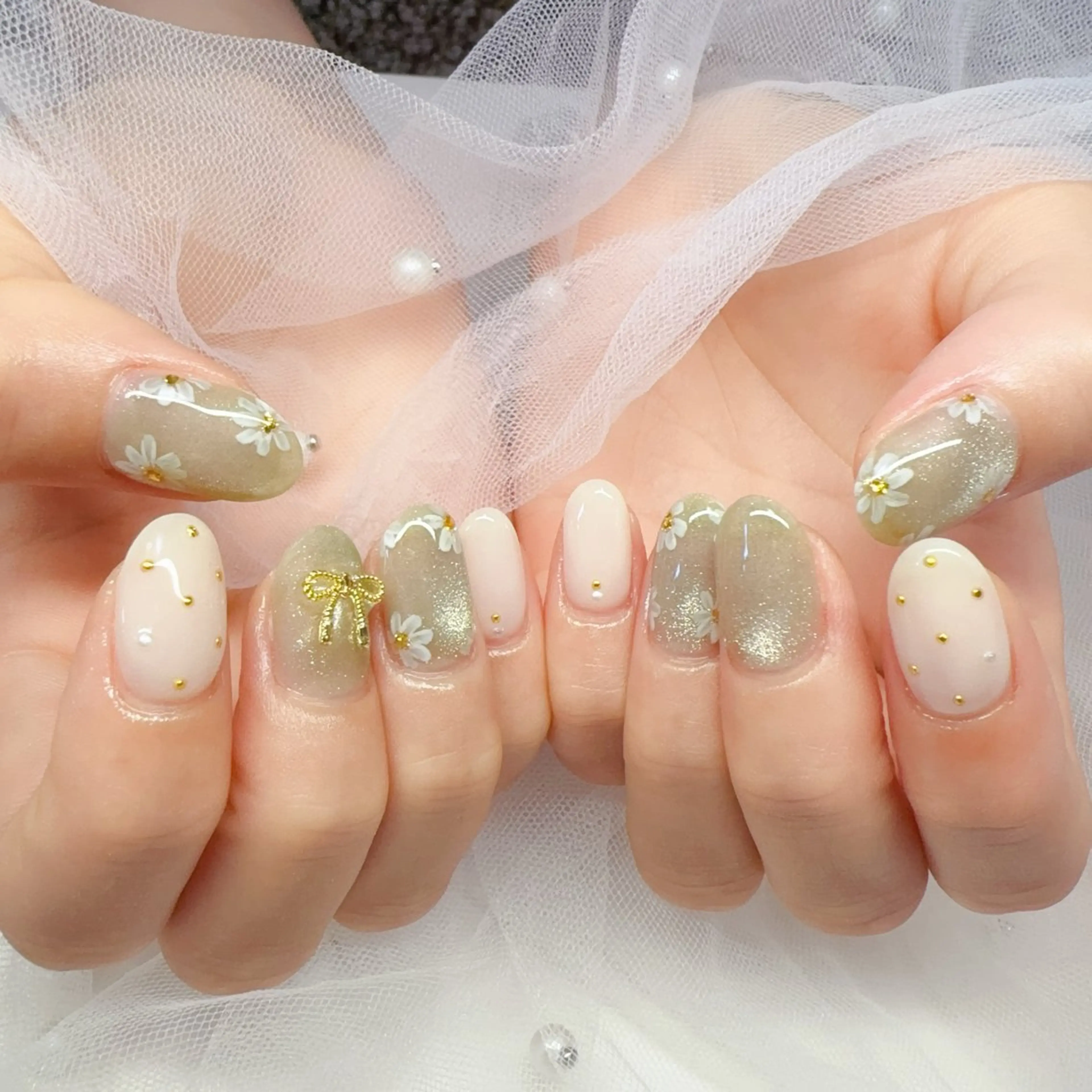 ネイル オーロラネイル チークネイル 成人式 長さ出し ジェルネイル ハンドネイル YUYI.nail salonのネイルデザイン