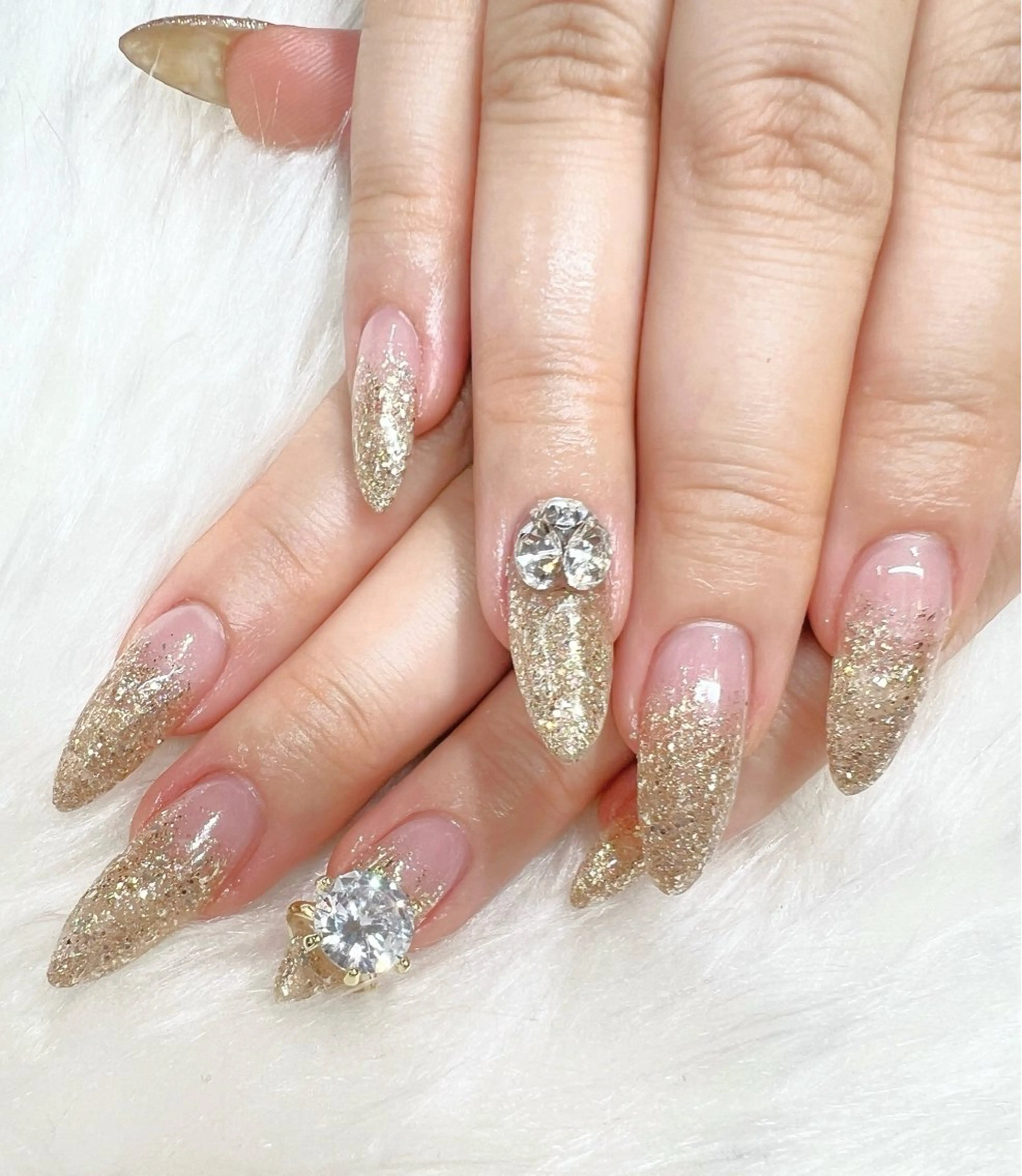 ネイル glow_ nailのネイルデザイン