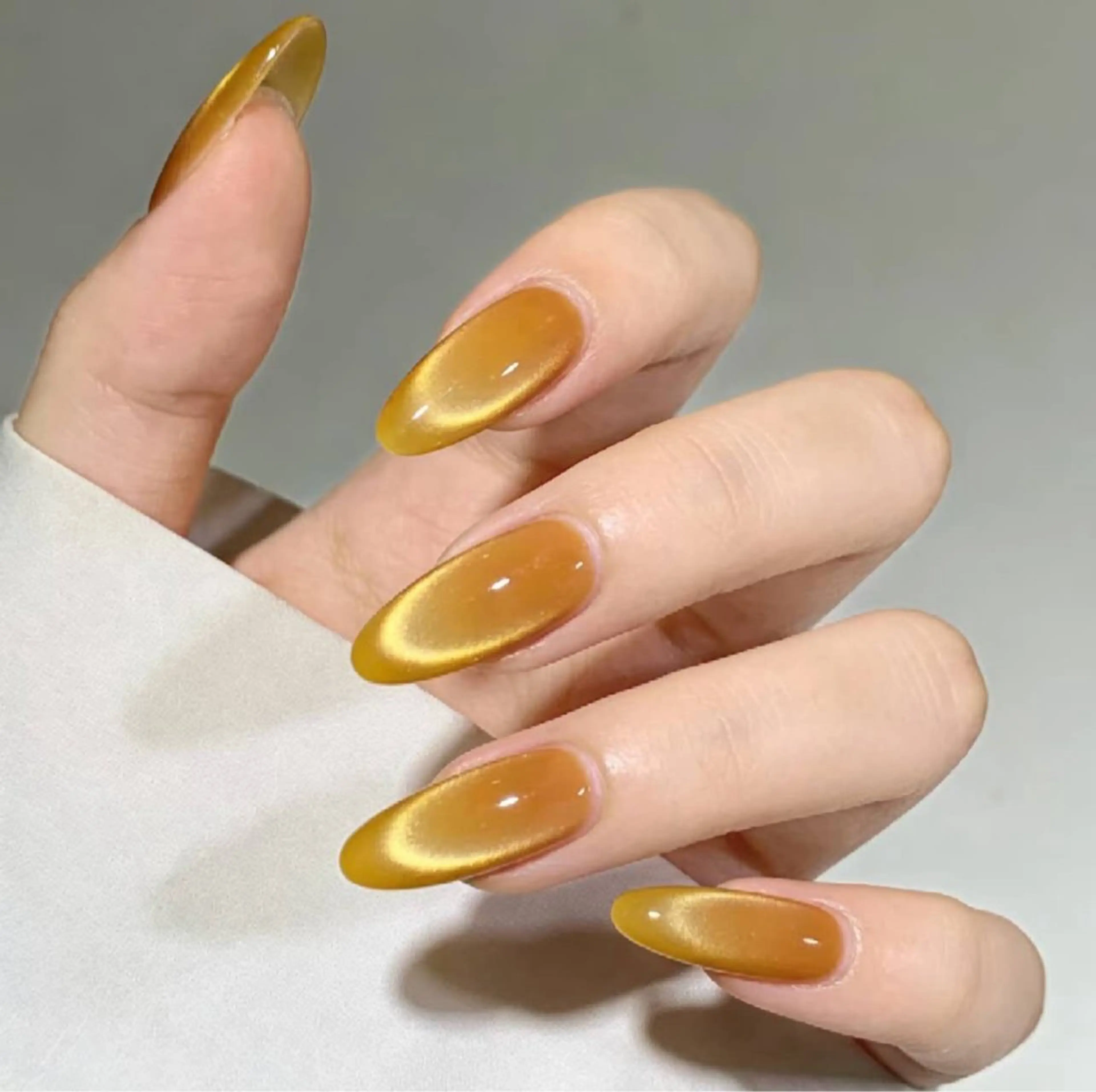 ネイル 小島 千尋のネイルデザイン