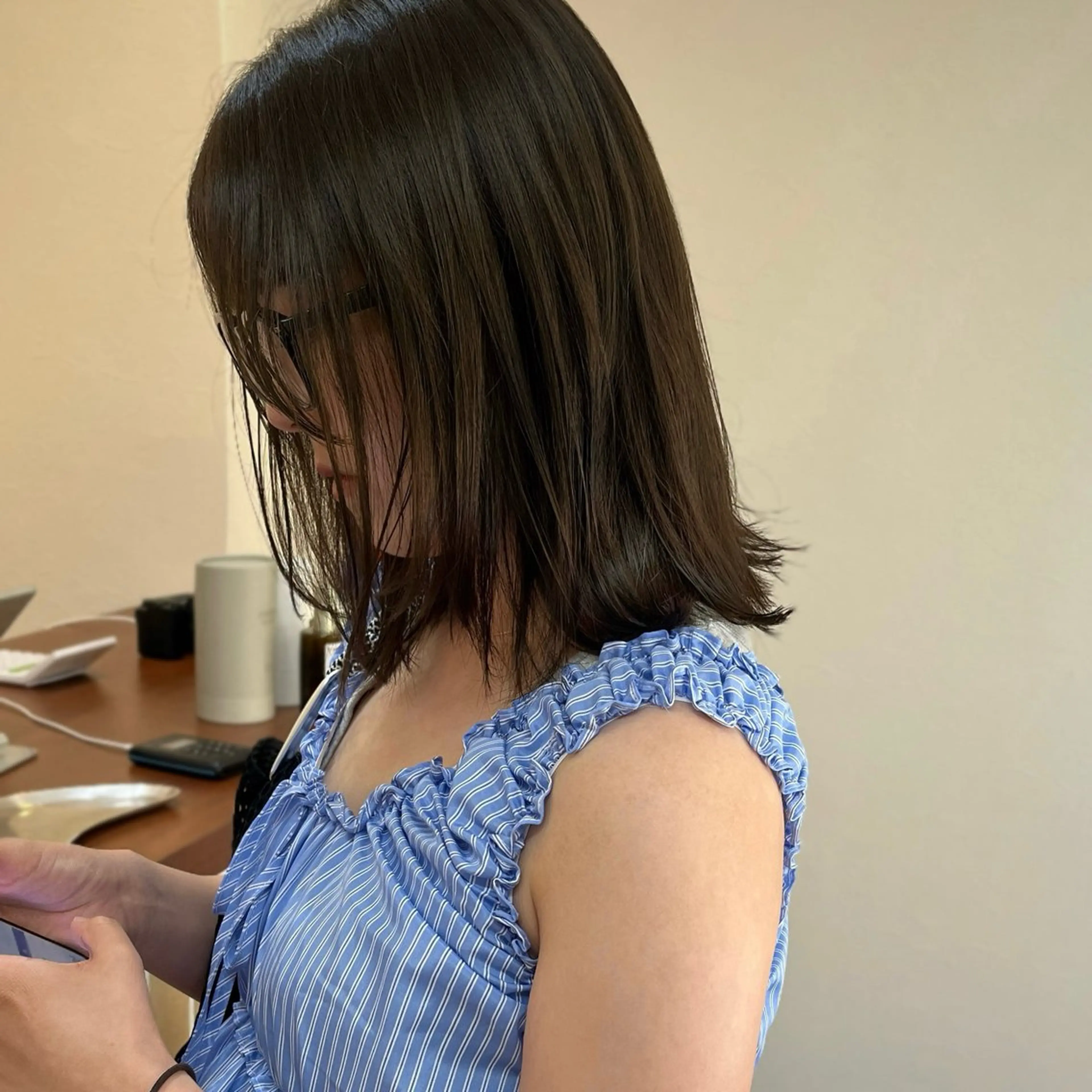 ミディアム くびれヘア レイヤーカット カット ヘアカラー トリートメント ボブ/透明感カラー /坂口恵梨子のヘアスタイル