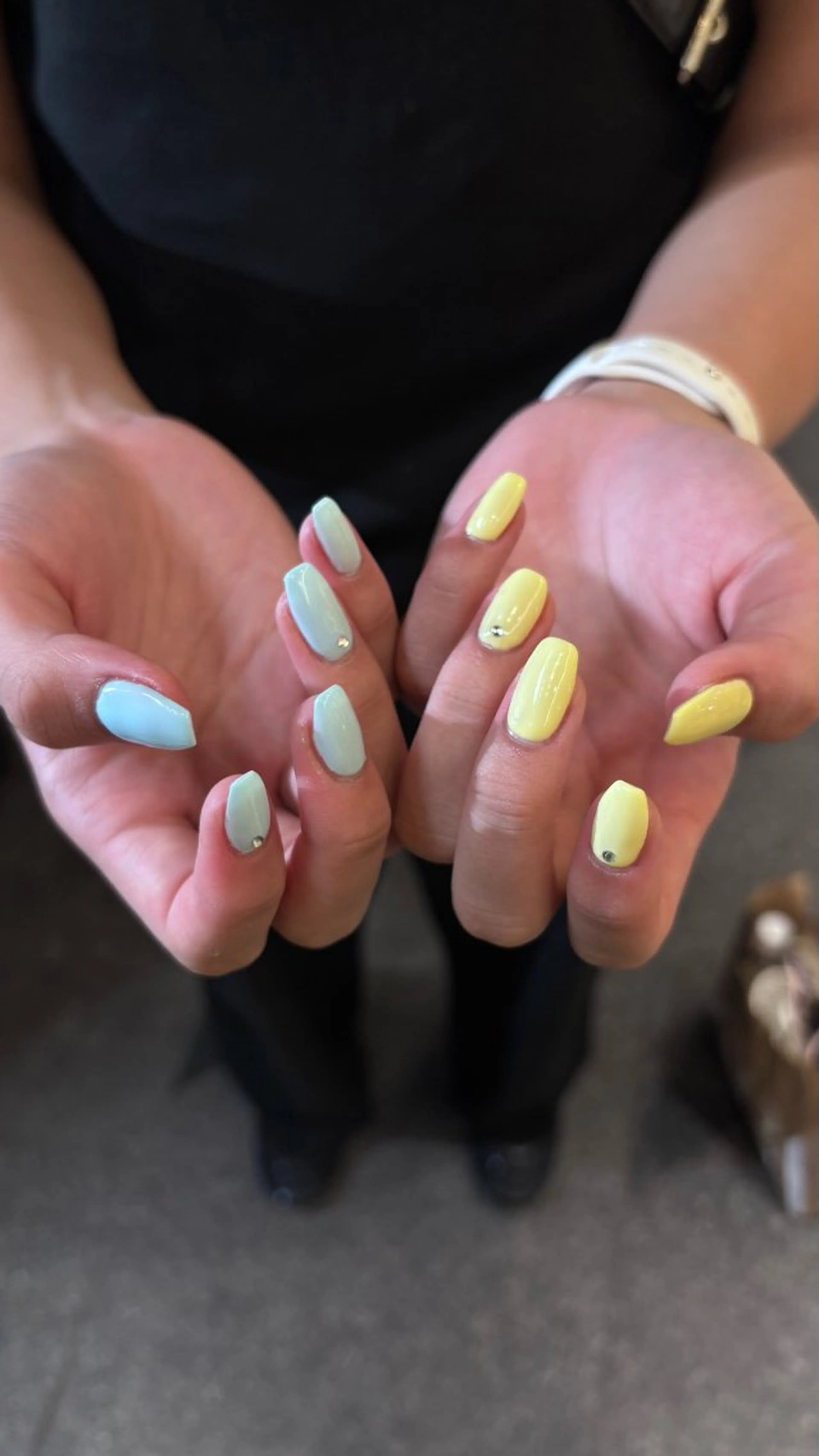 ネイル ハイトーンカラー🫧 🥣KYOKAのヘアスタイル