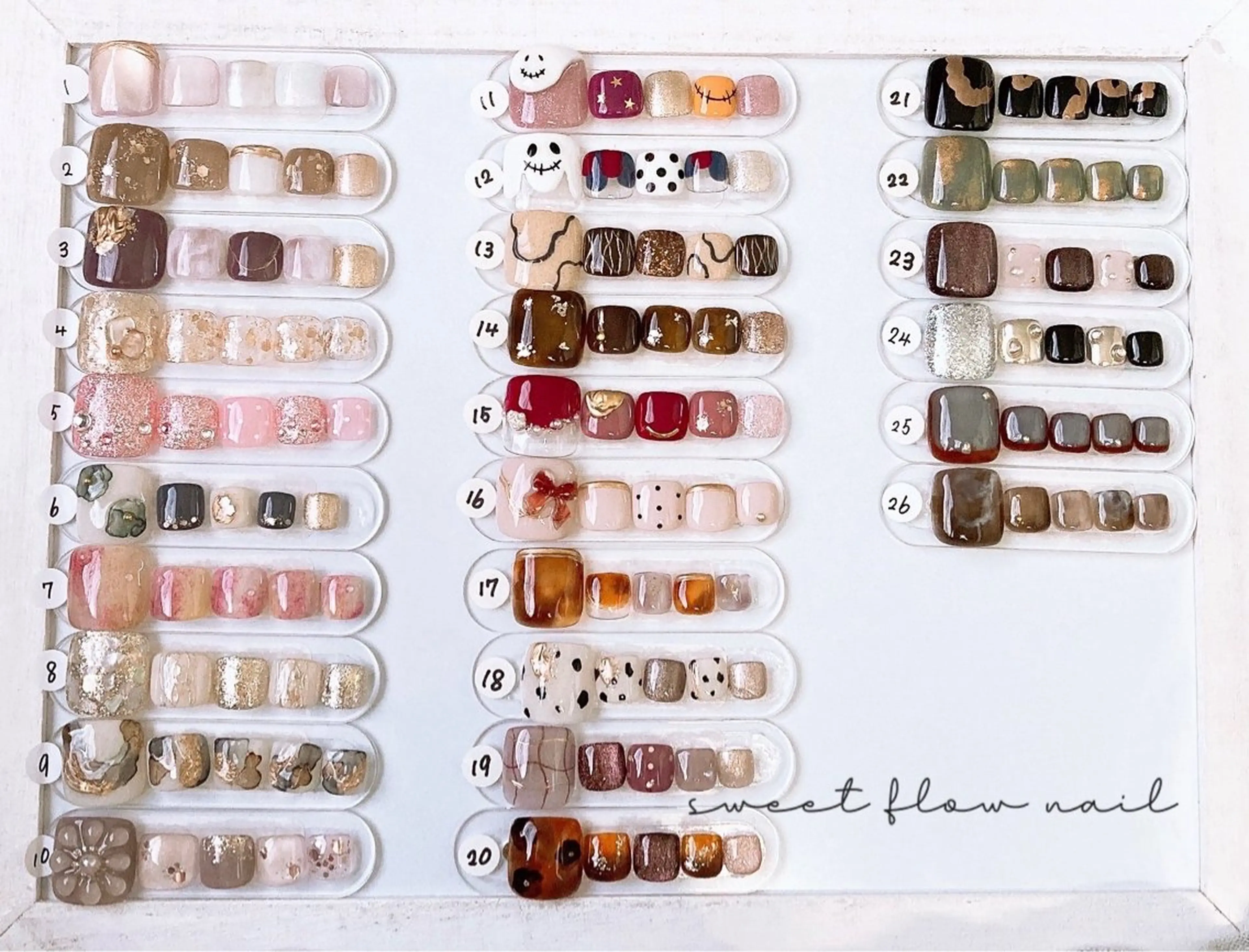 ネイル フットネイル sweet flow nailのネイルデザイン